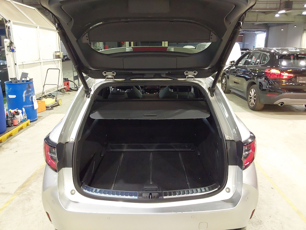 TOYOTA Corolla 2.0 HEV PREMIUM E-CVT photo