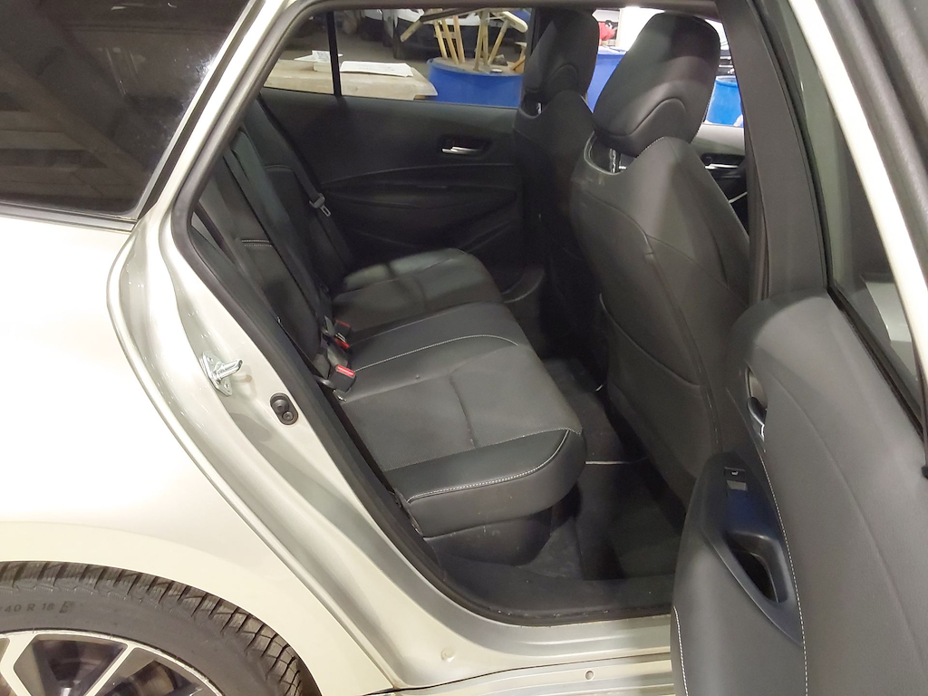 TOYOTA Corolla 2.0 HEV PREMIUM E-CVT photo