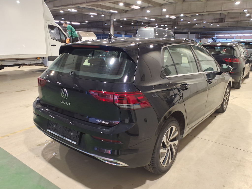 VOLKSWAGEN GOLF VIII 1.4 EHYBRID STYLE BUSINESS DSG photo