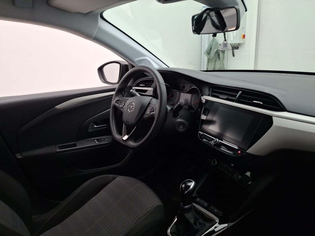 OPEL Corsa 1.2 Edition photo