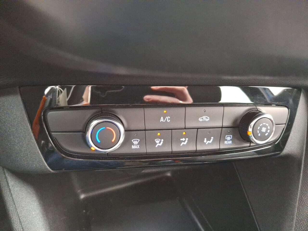 OPEL Corsa 1.2 Edition photo