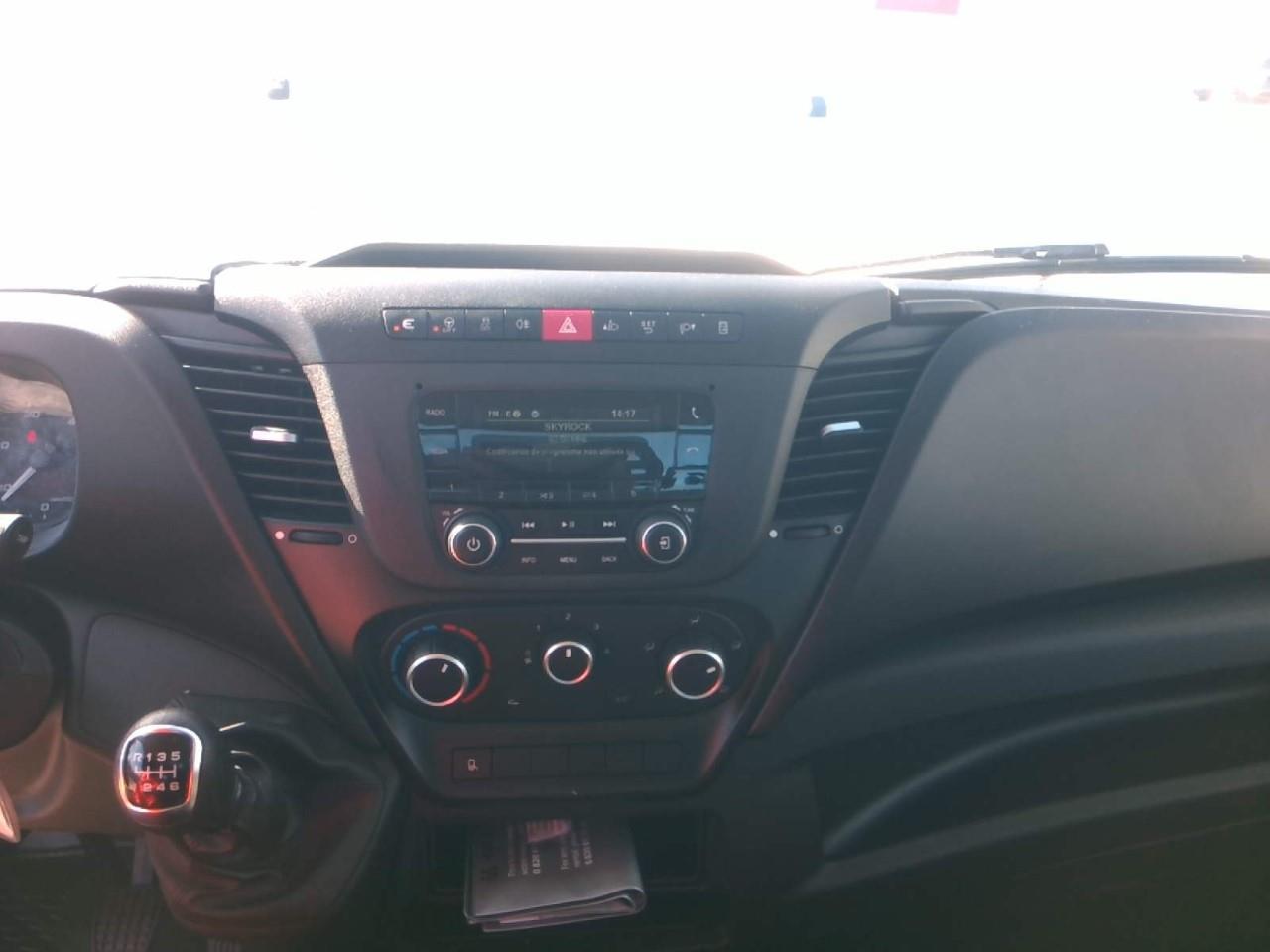 Daily Porte Voiture 35S16H 3,0 160cv photo