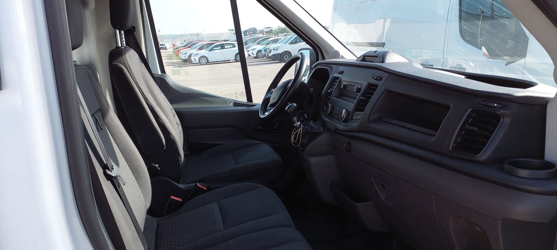 FORD Transit 2.0D L3H2 130CV photo