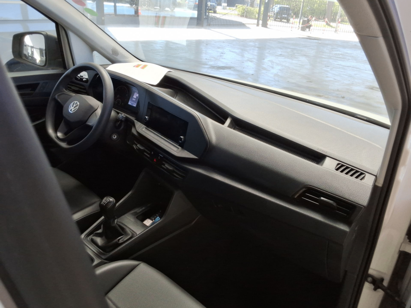 Volkswagen Caddy Cargo Maxi 1,5 l TSI EU6 84 kW 6V photo