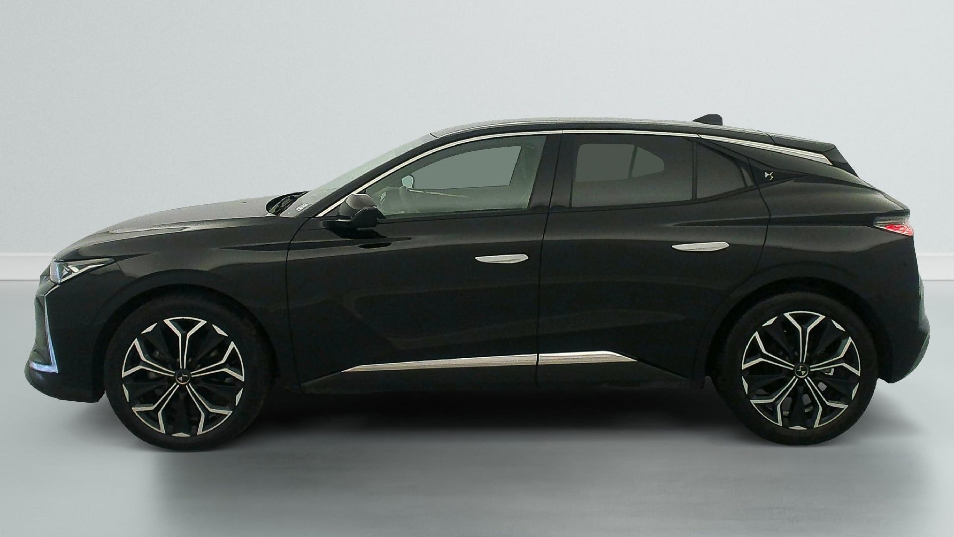 DS DS4 Etoile Hybride 145 e-DCT6 photo