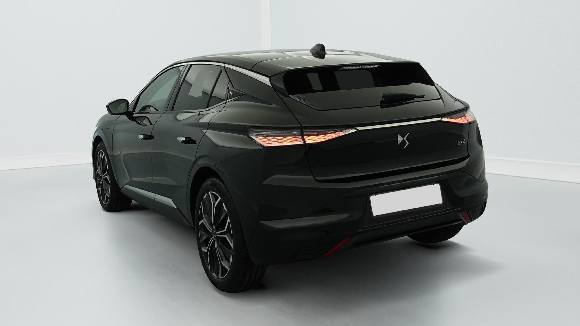 DS DS4 Etoile Hybride 145 e-DCT6 photo