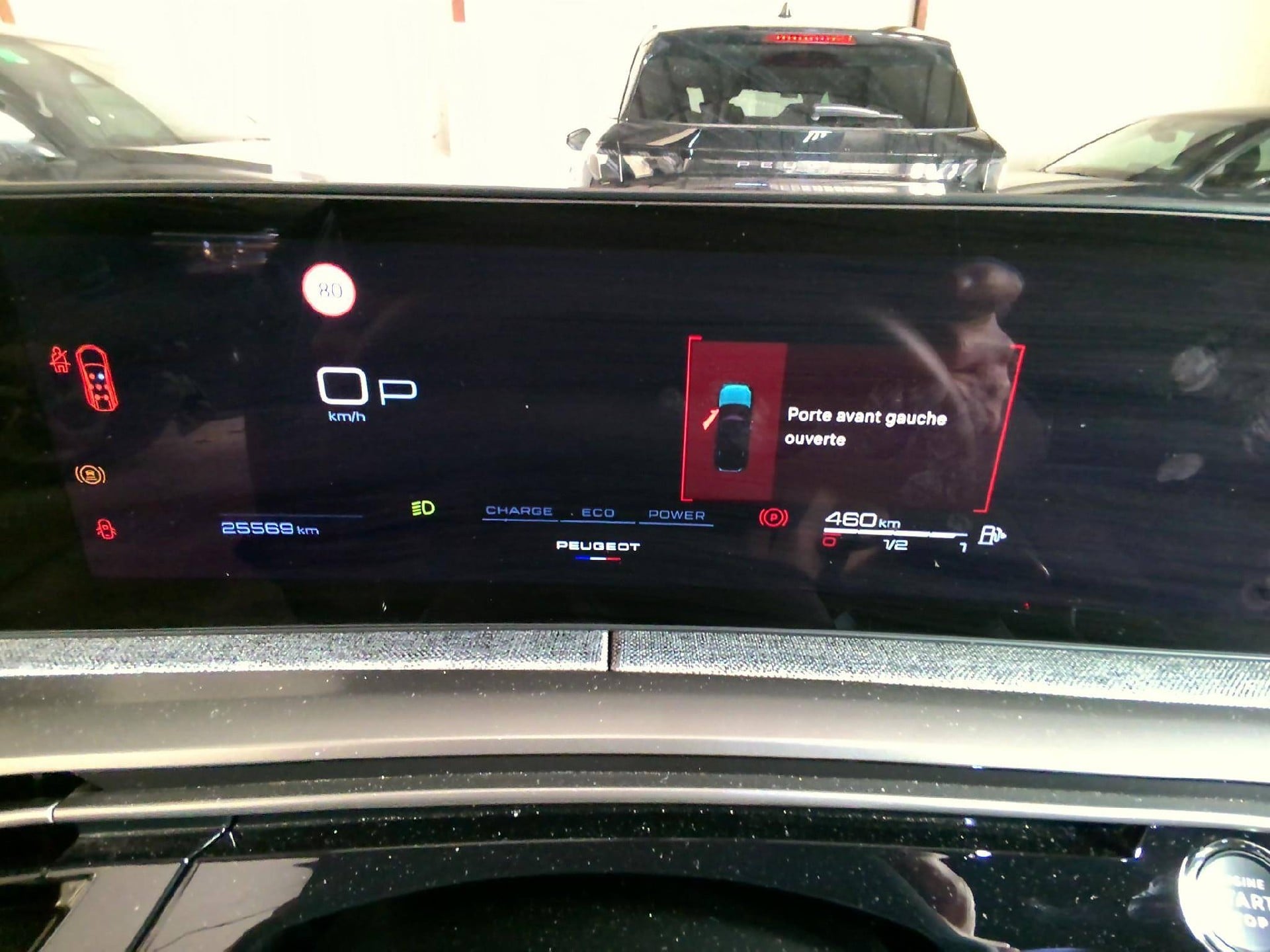 Peugeot 5008 Allure Hybrid 145 e-DCS6 photo