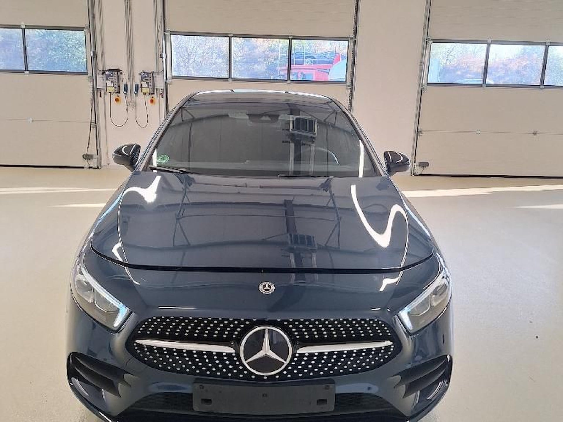 Mercedes-Benz A 250 AMG-Line 250 e photo