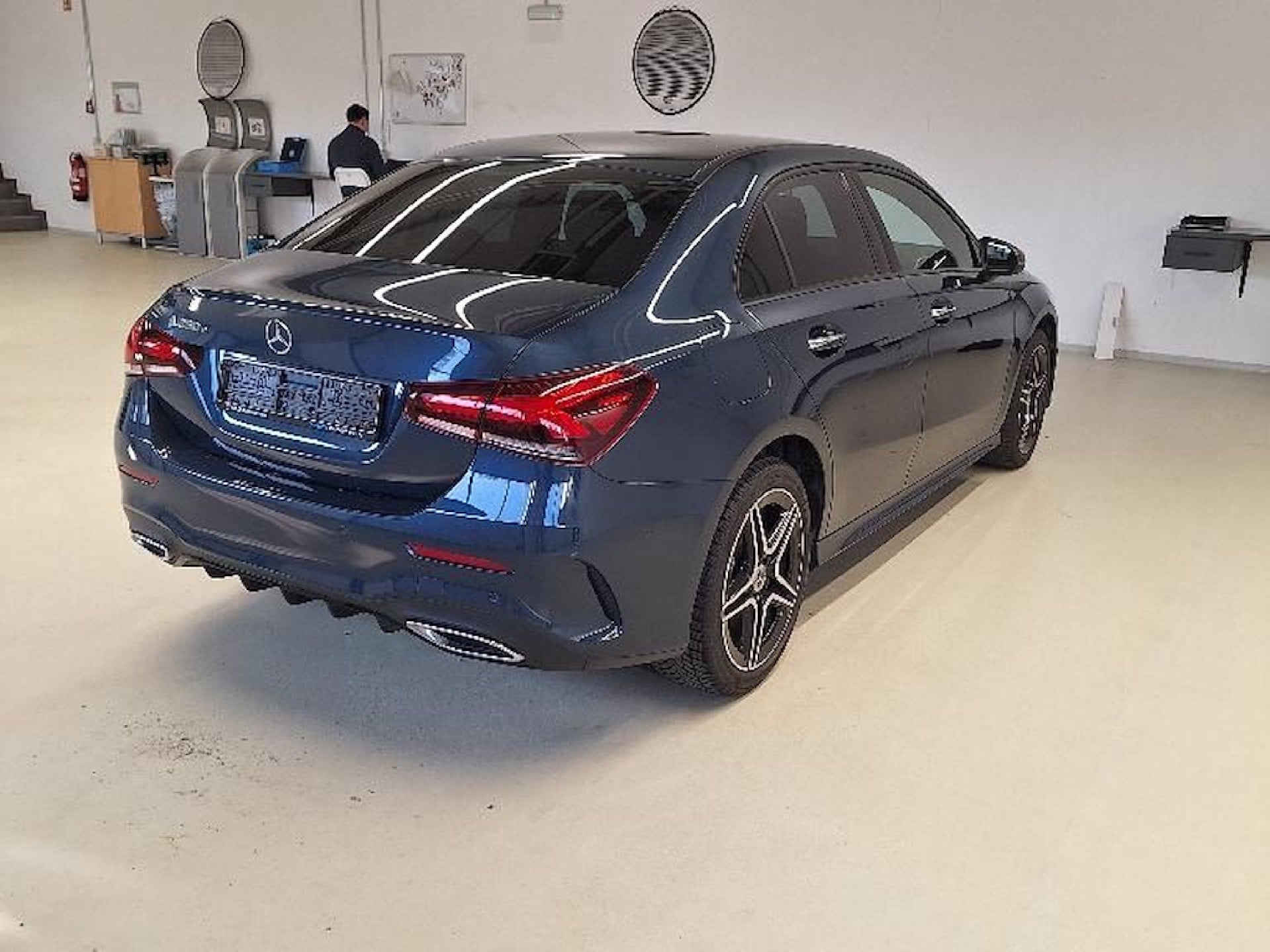 Mercedes-Benz A 250 AMG-Line 250 e photo