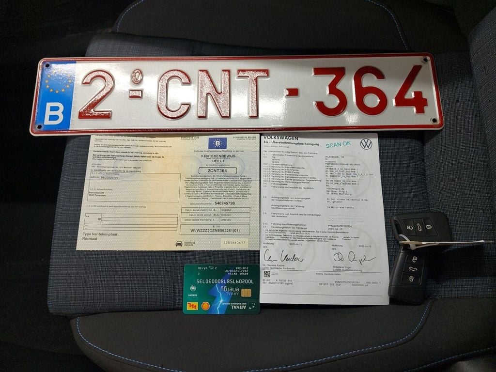 Volkswagen Passat Variant 1.4 TSI DSG6 GTE Business 5d photo