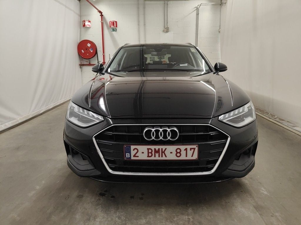 Audi A4 Avant 2.0 30 TDi 100kW S tronic Business Ed 5d photo