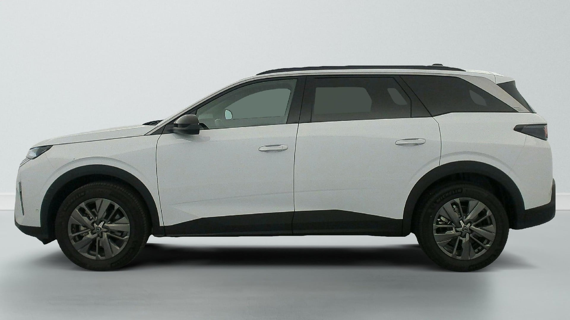 Peugeot 5008 HYBRID 145 CH E-DCS6 ALLURE photo