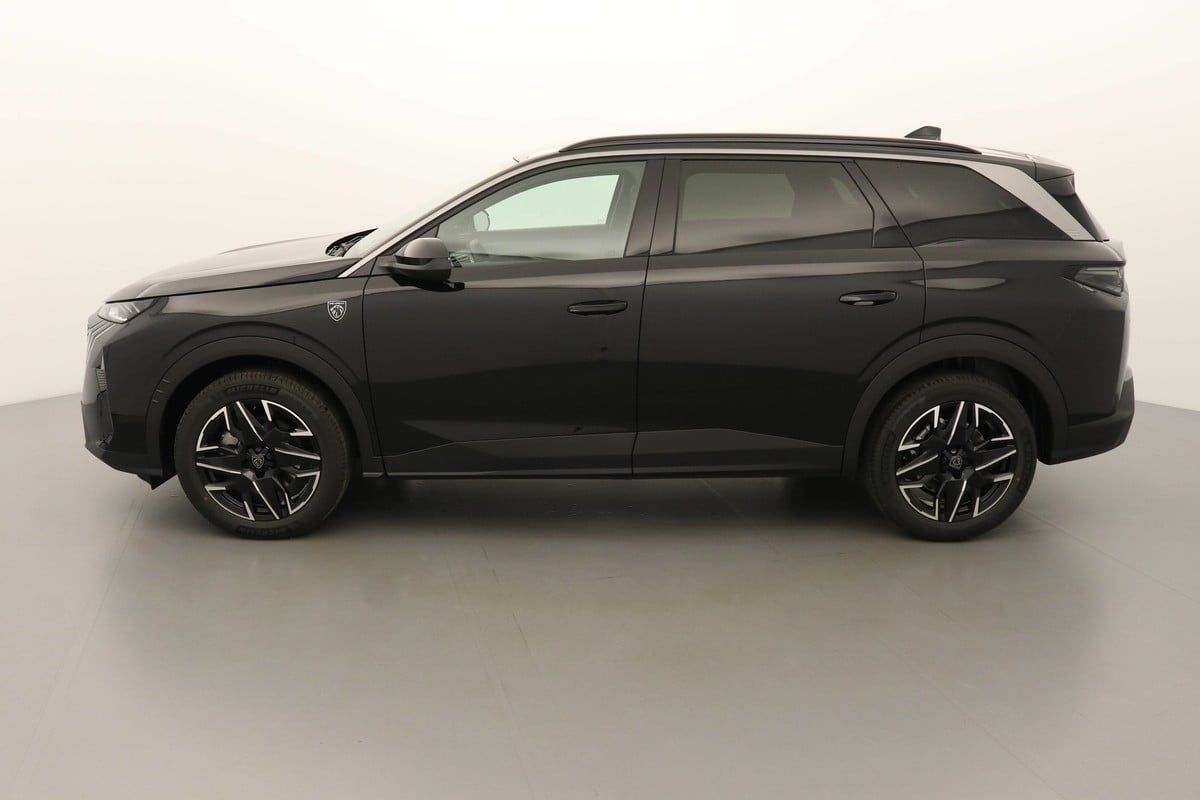 Peugeot 5008 GT 1.2 Hybrid Electric/Gasoline 147hp photo