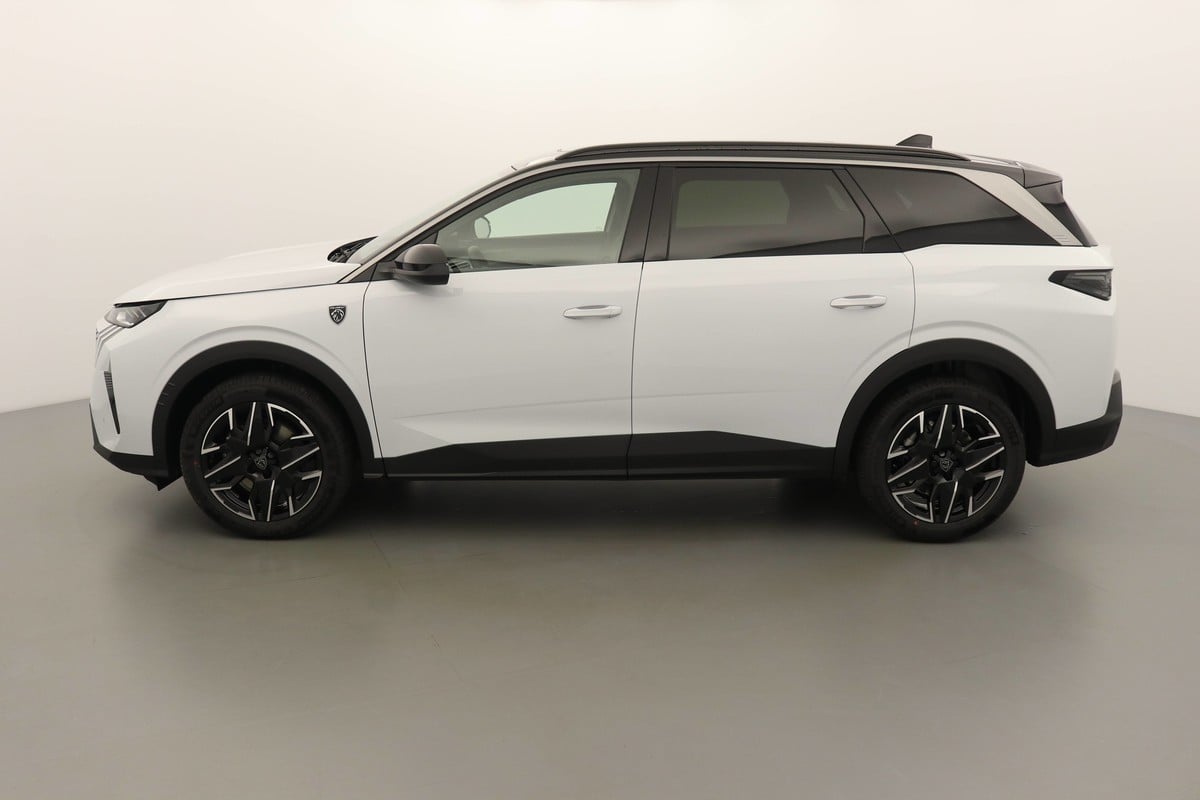 Peugeot 5008 GT 1.2 Hybrid Electric/Gasoline 147hp photo