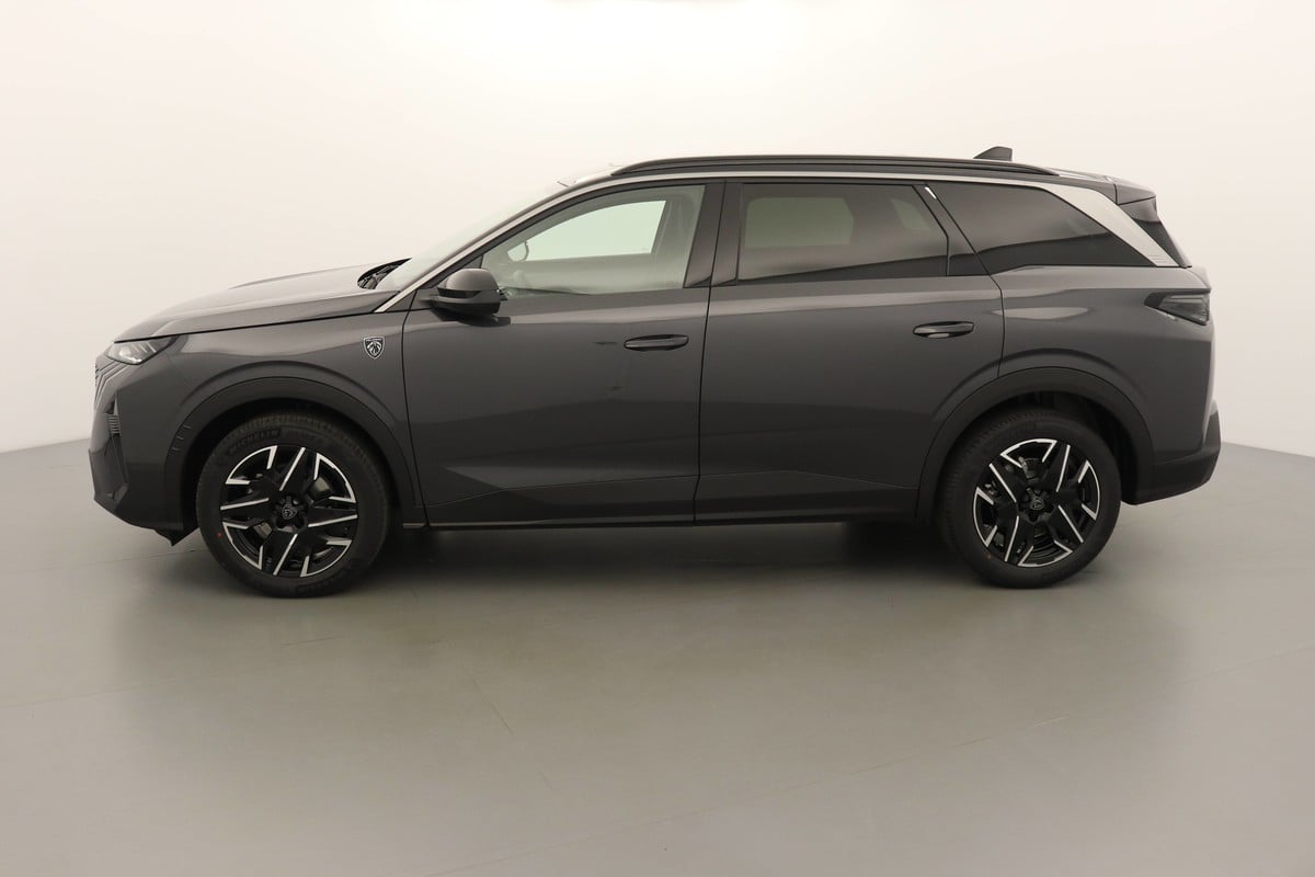 Peugeot 5008 GT 1.2 Hybrid Electric/Gasoline 147hp photo