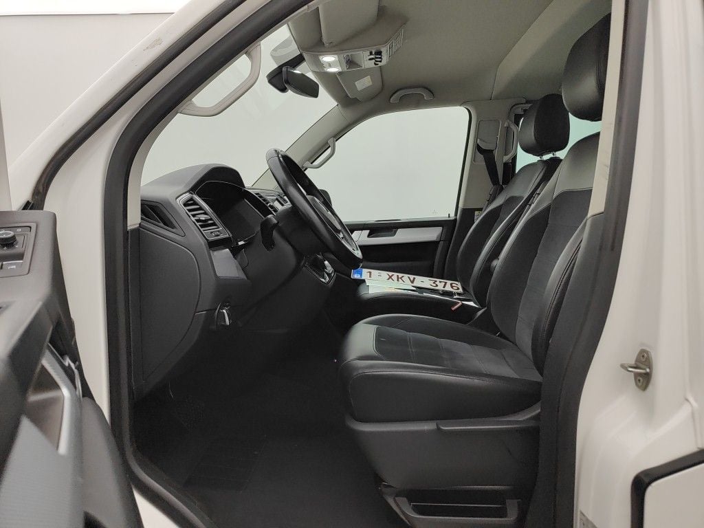 Volkswagen Multivan 2.0TDi SCR 110/150 BMT Highline DSG 5d photo