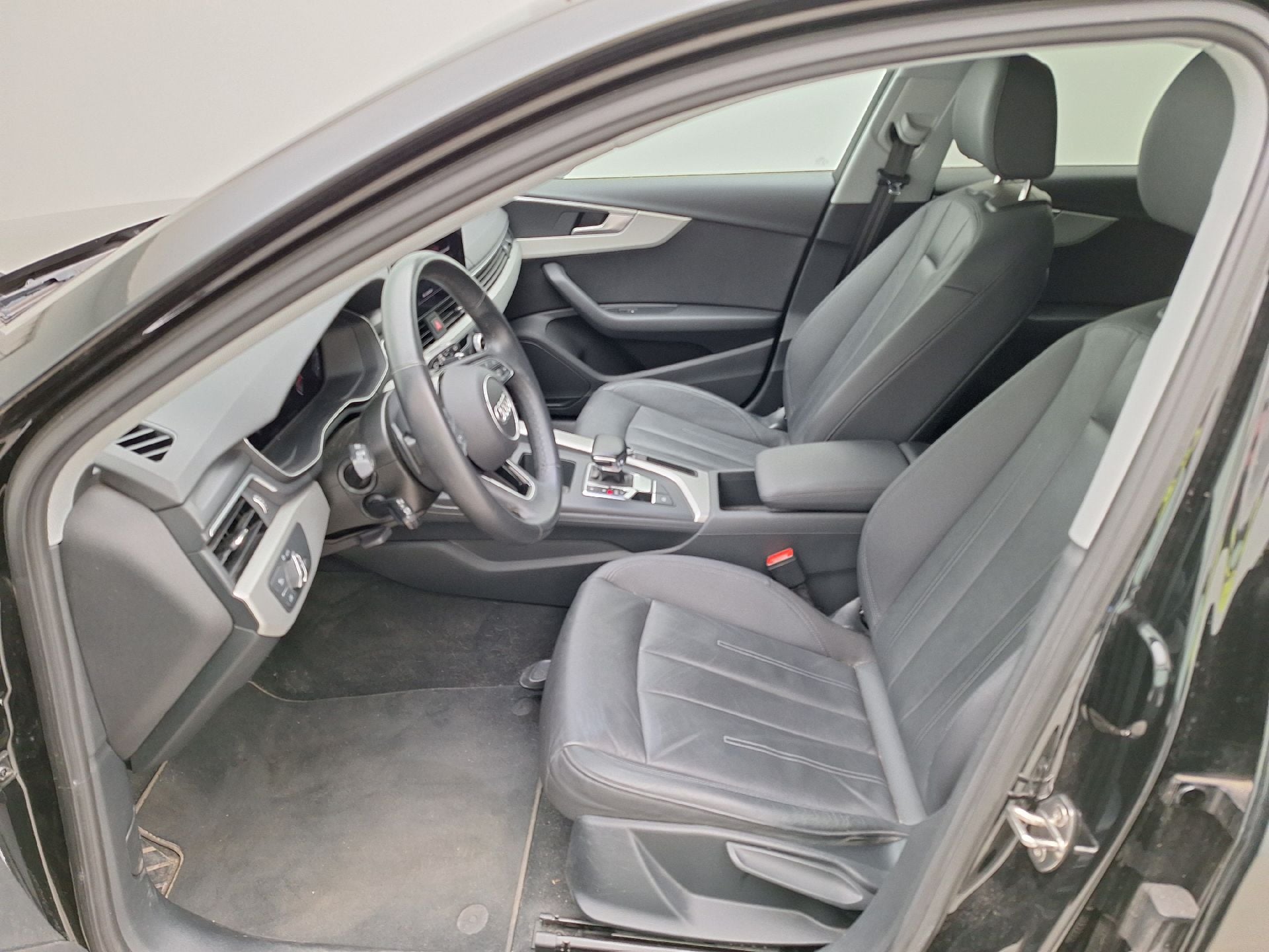 Audi, A4 Avant FL'19, Audi A4 Avant 2.0 30 TDi 100kW S tr Comp Bus Ed 5d photo