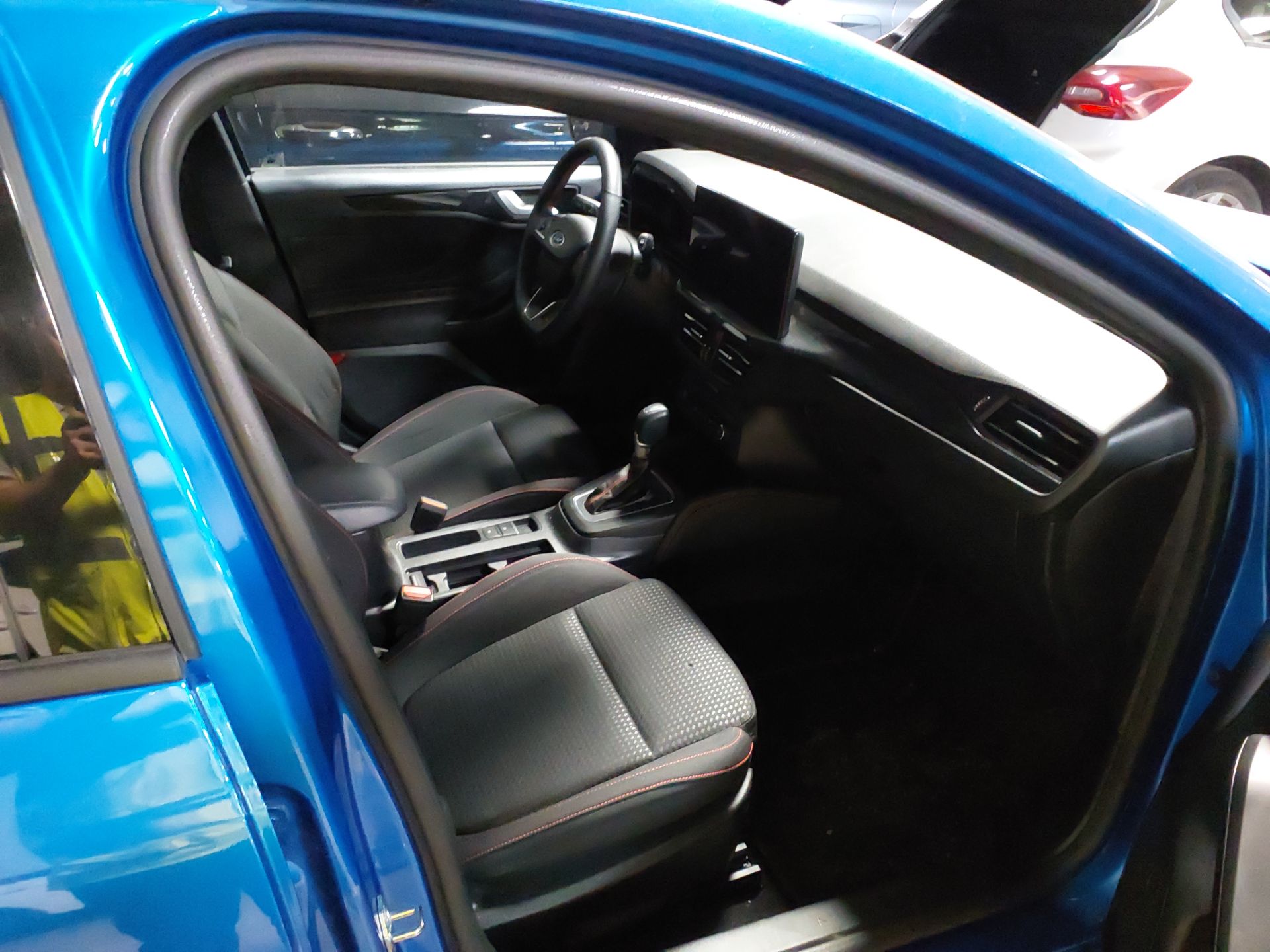 FORD Focus Berlina 1.0 Ecoboost 114KW 155CV S6.2 AutomÃ¡tico ST-LINE X(Winterpack) photo