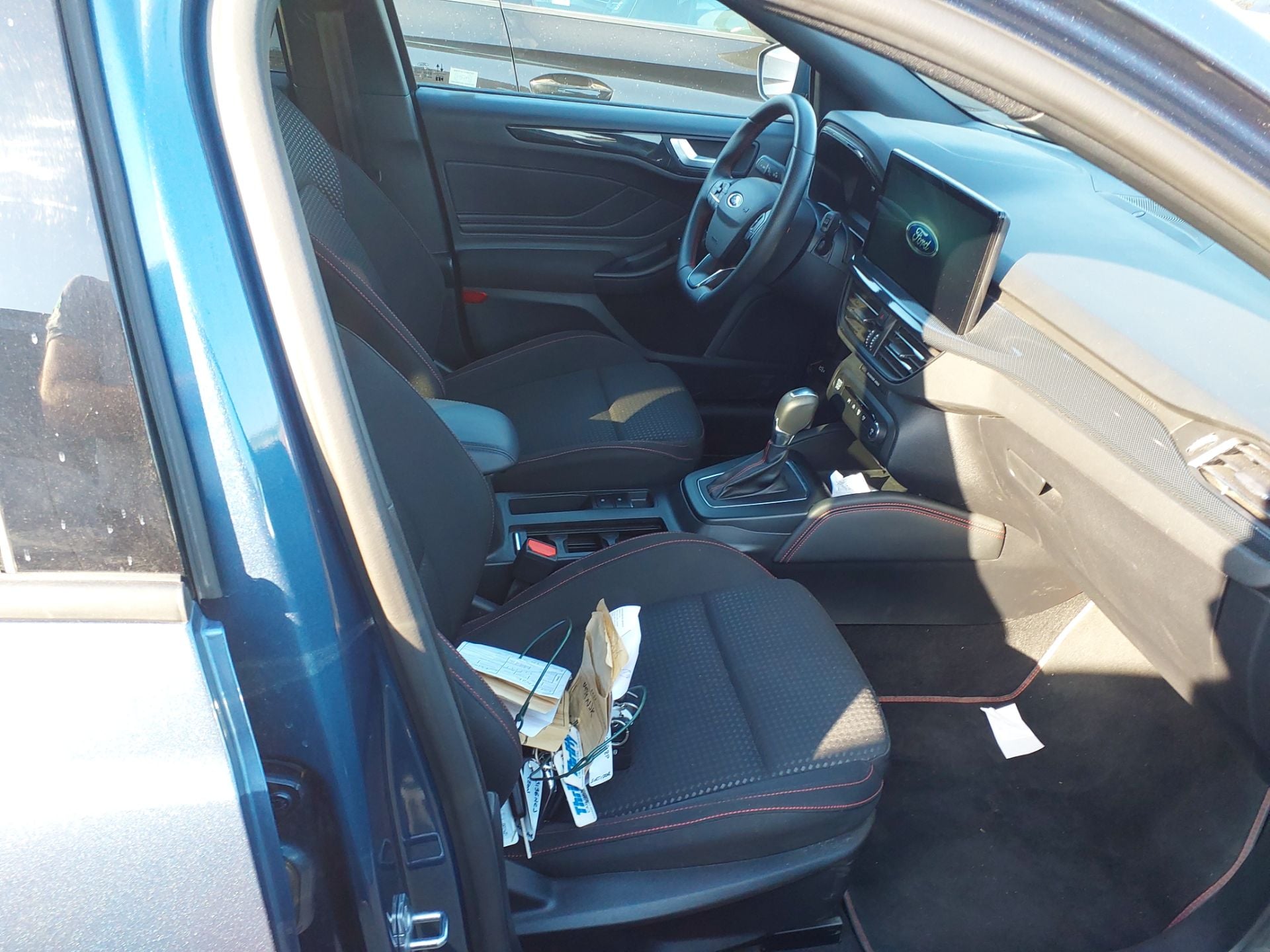 FORD Focus Berlina 1.0 Ecoboost 114KW 155CV S6.2 AutomÃ¡tico ST-LINE X(Winterpack) photo