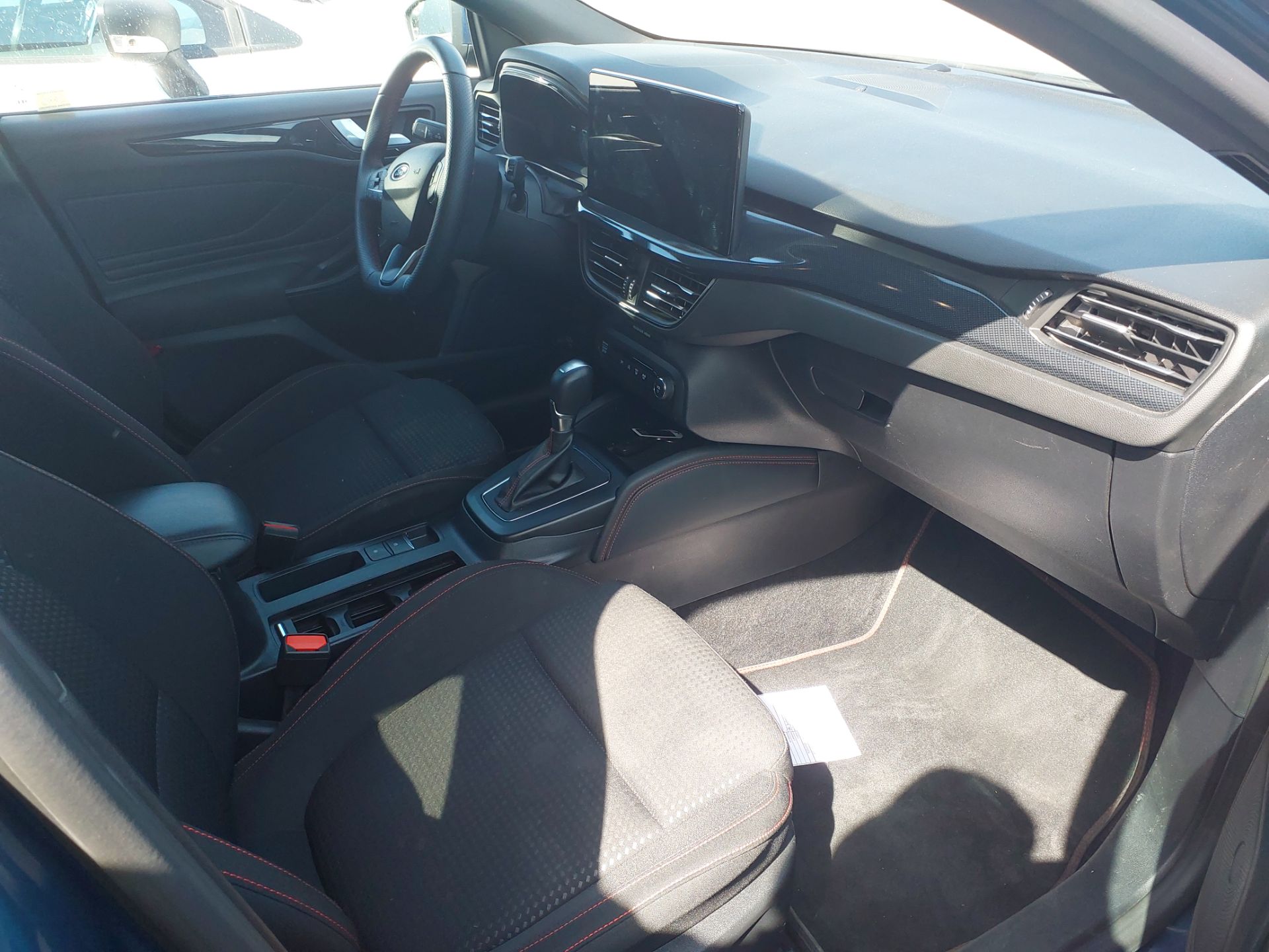 FORD Focus Berlina 1.0 Ecoboost 114KW 155CV S6.2 AutomÃ¡tico ST-LINE X(Winterpack) photo