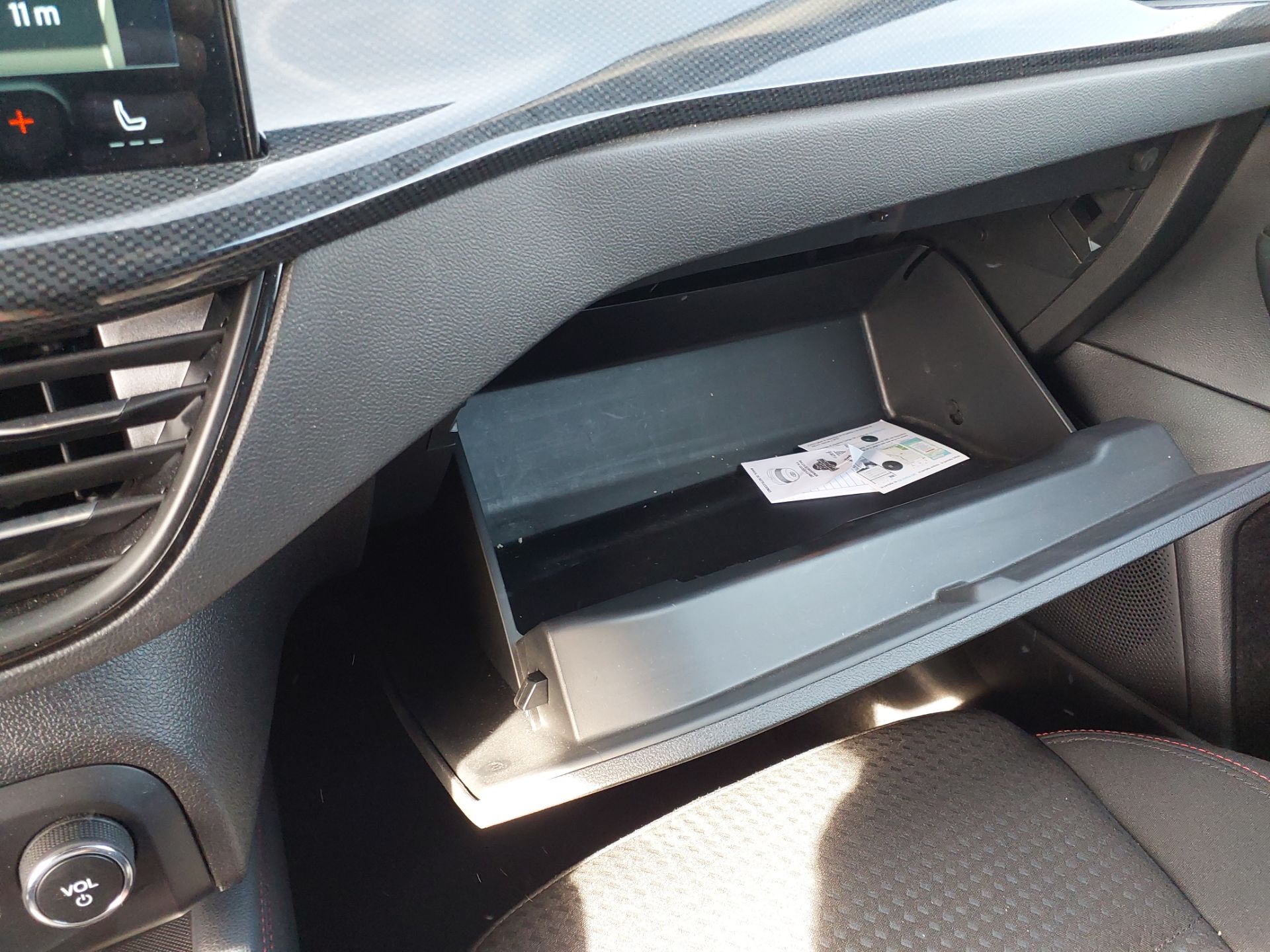FORD Focus Berlina 1.0 Ecoboost 114KW 155CV S6.2 AutomÃ¡tico ST-LINE X(Winterpack) photo