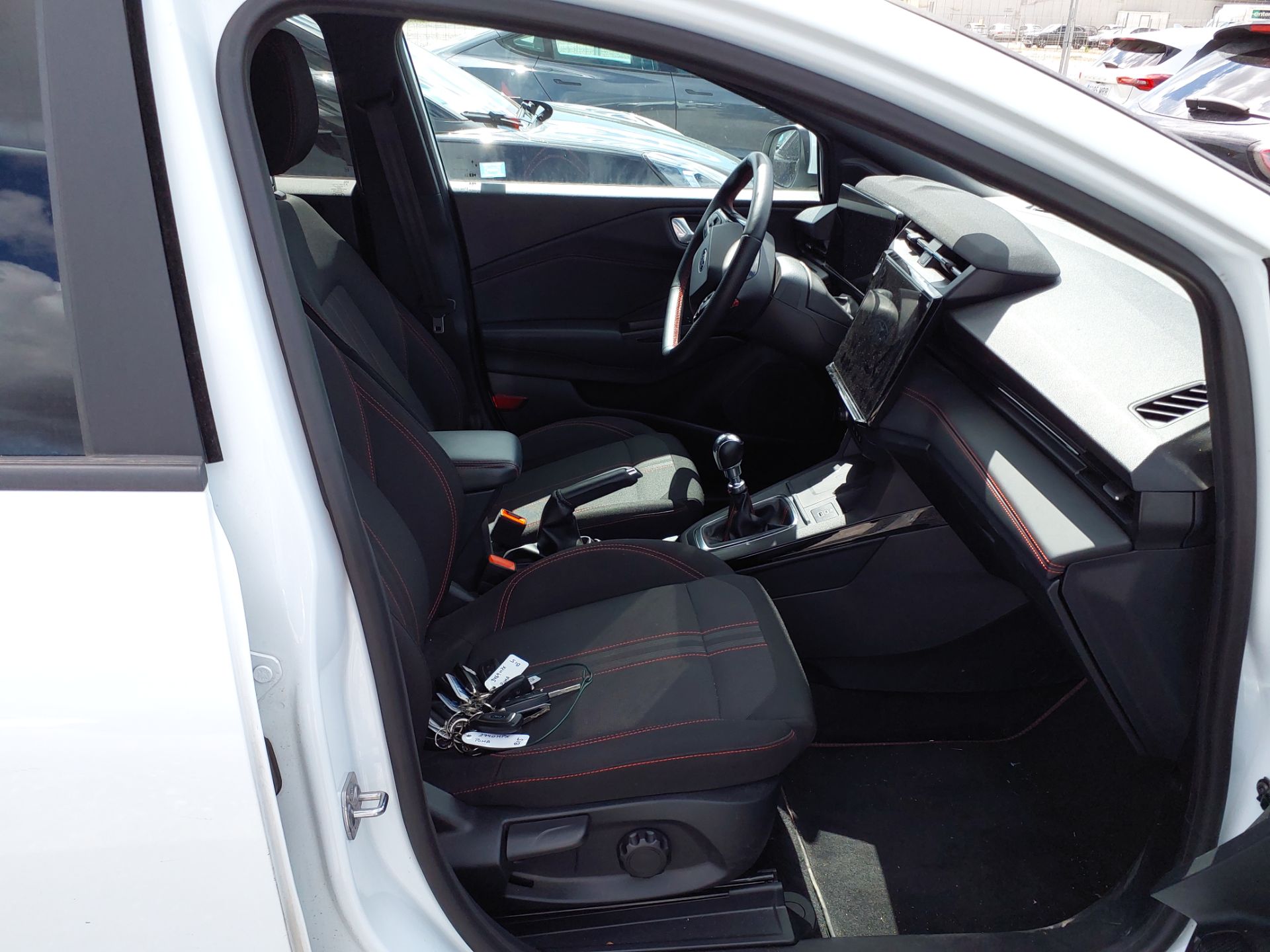 FORD Puma 1.0 EcoBoost 125cv S6.2 Manual ST Line(Winterpack) photo