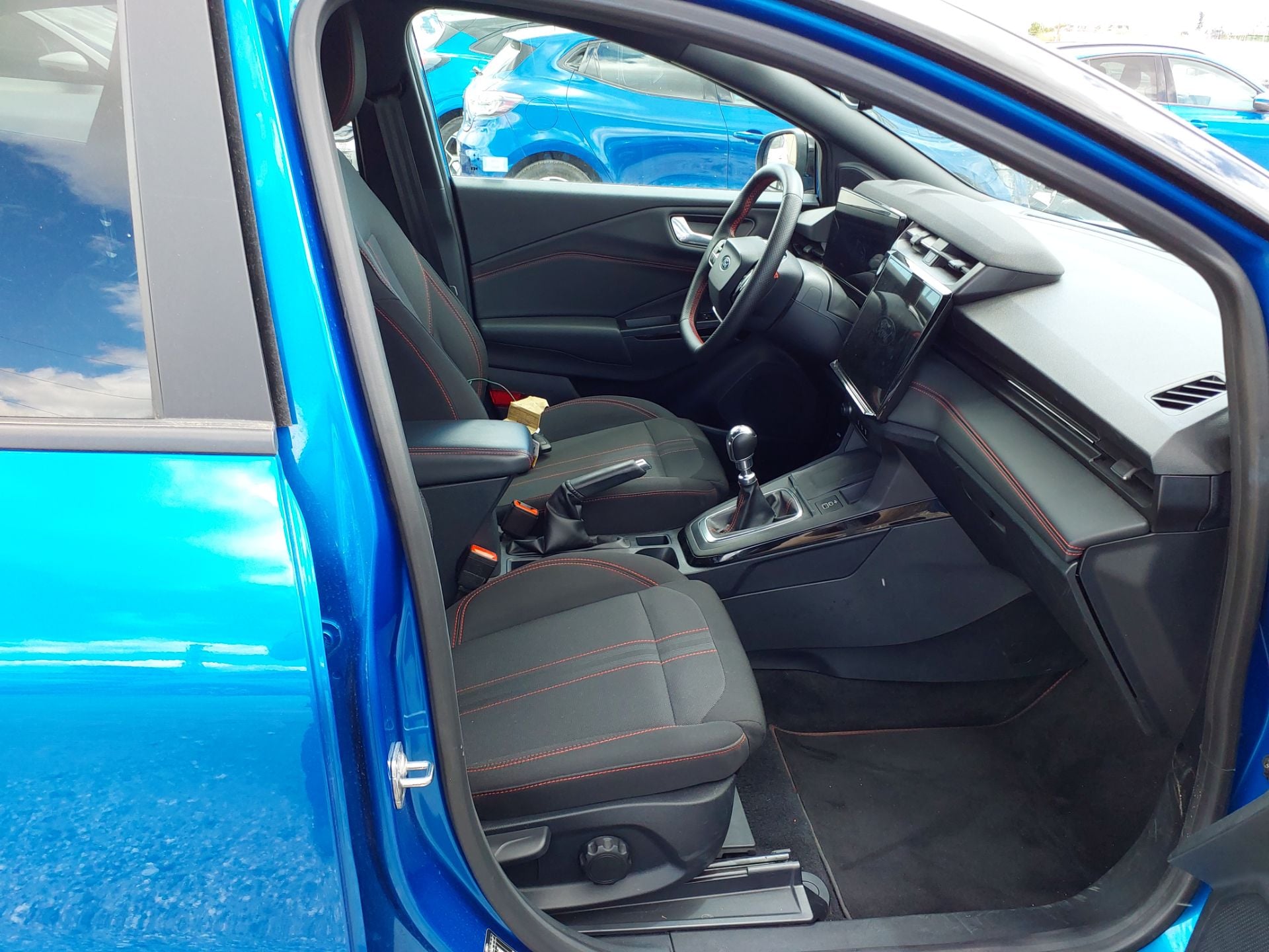 FORD Puma 1.0 EcoBoost 125cv S6.2 Manual ST Line(Winterpack) photo
