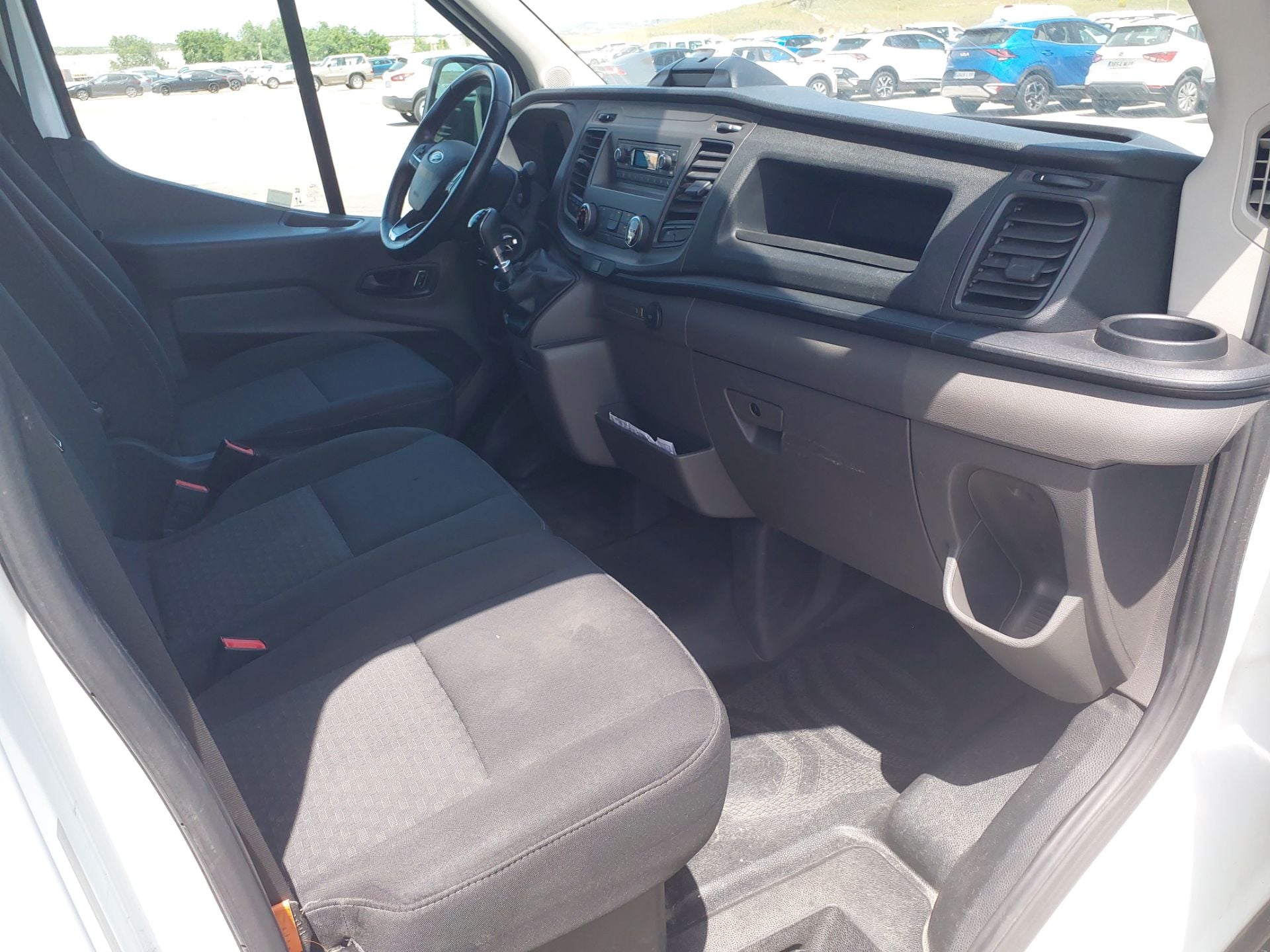 FORD Transit 2.0D L3H2 130CV photo