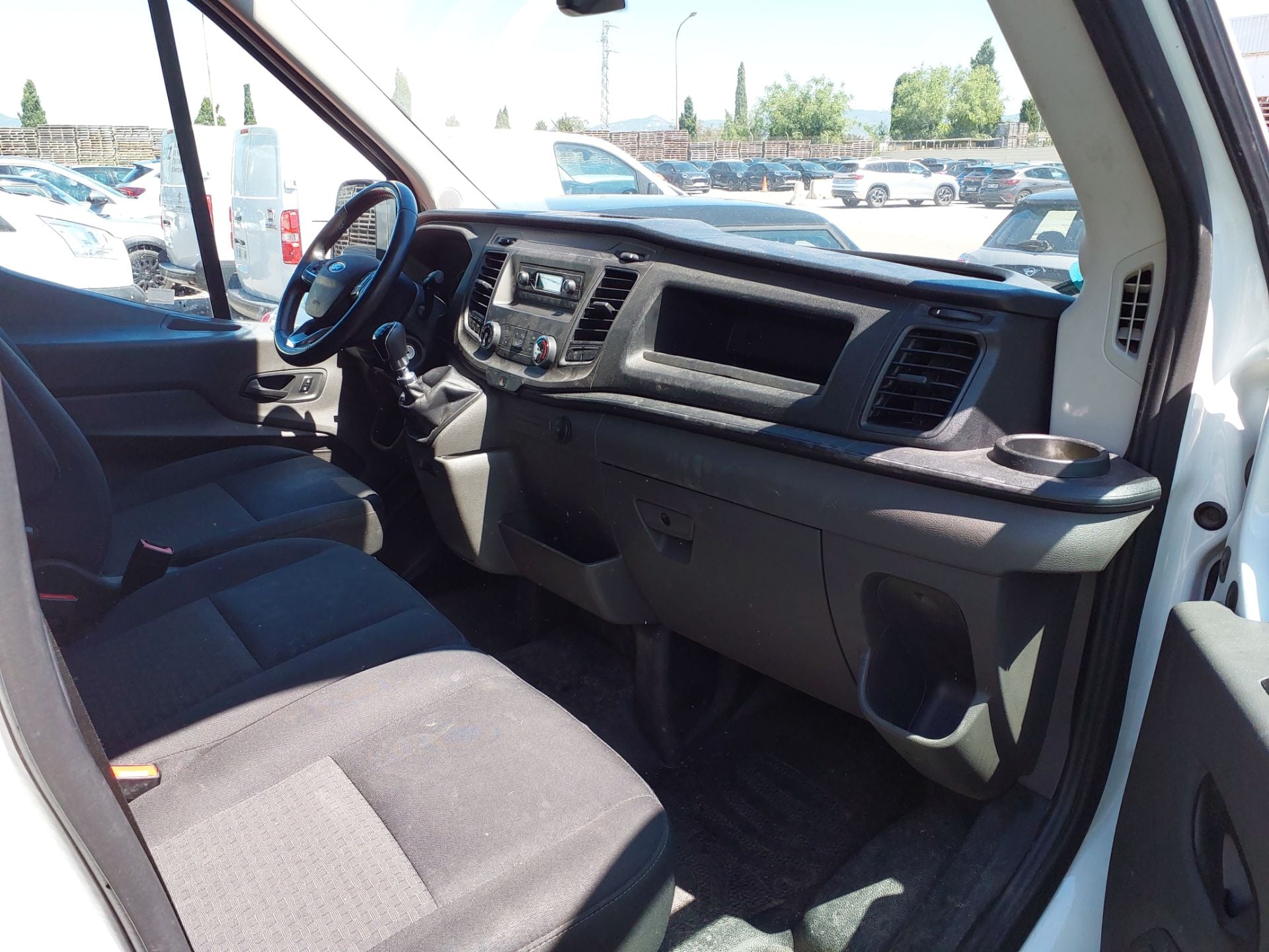 FORD Transit 2.0D L3H2 130CV photo