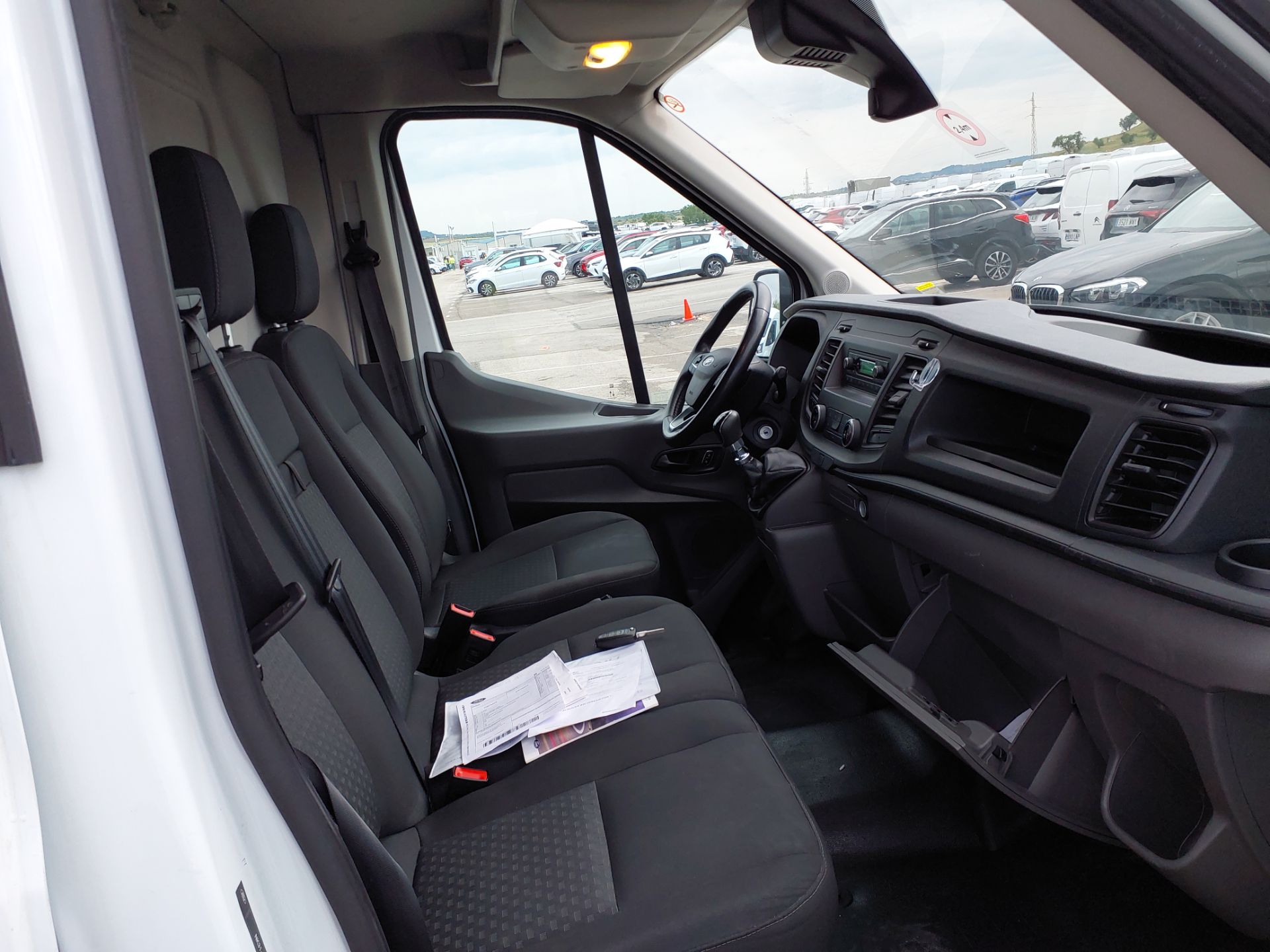 FORD Transit 2.0D L3H2 130CV photo