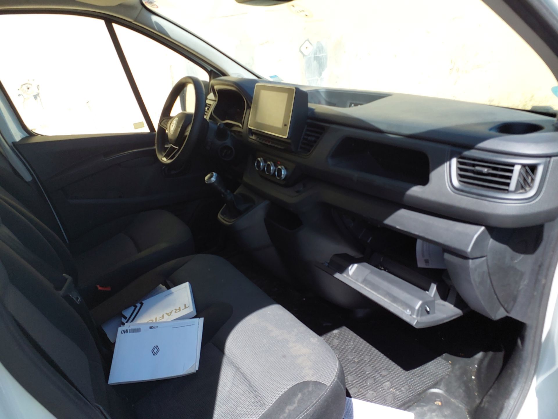 RENAULT Trafic 2.0D 131CV photo