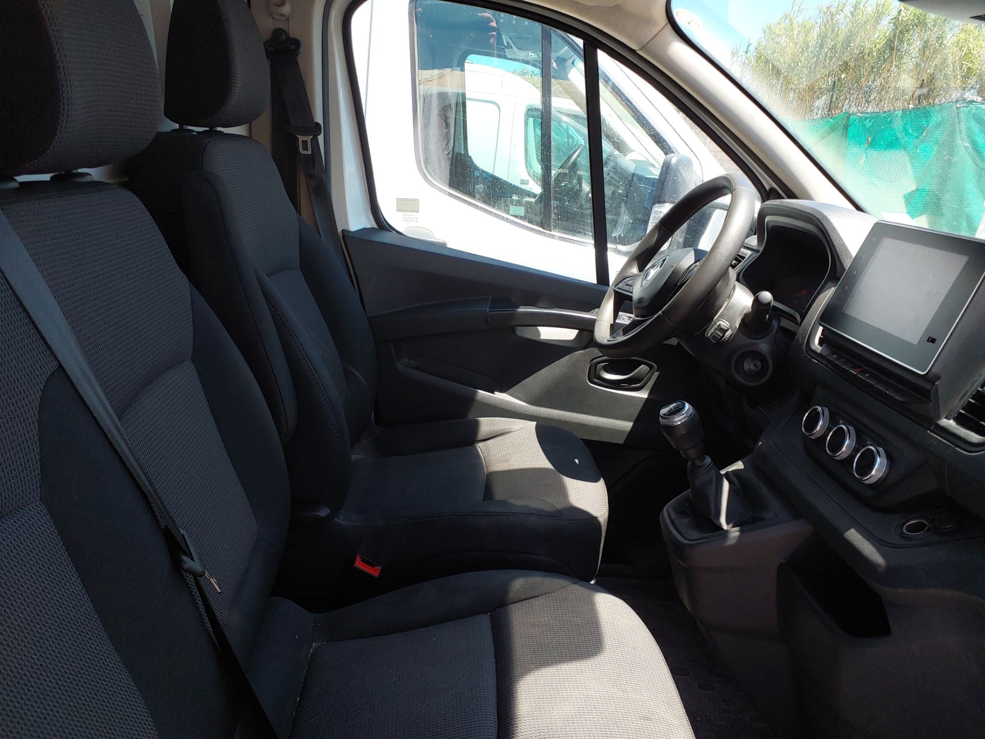 RENAULT Trafic 2.0D 131CV photo