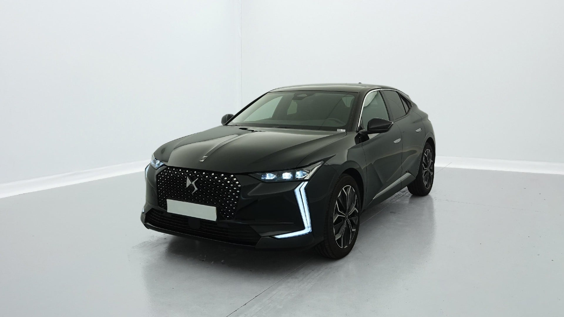 DS DS4 Etoile Hybride 145 e-DCT6 photo
