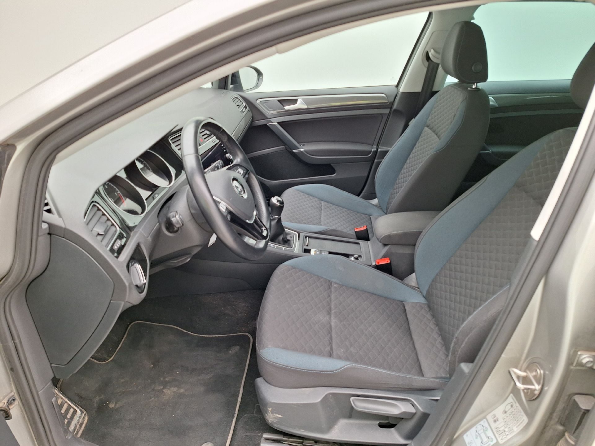 VW, Golf VII Var.FL'16, Volkswagen Golf Variant 1.6 TDi IQ.Drive 5d photo