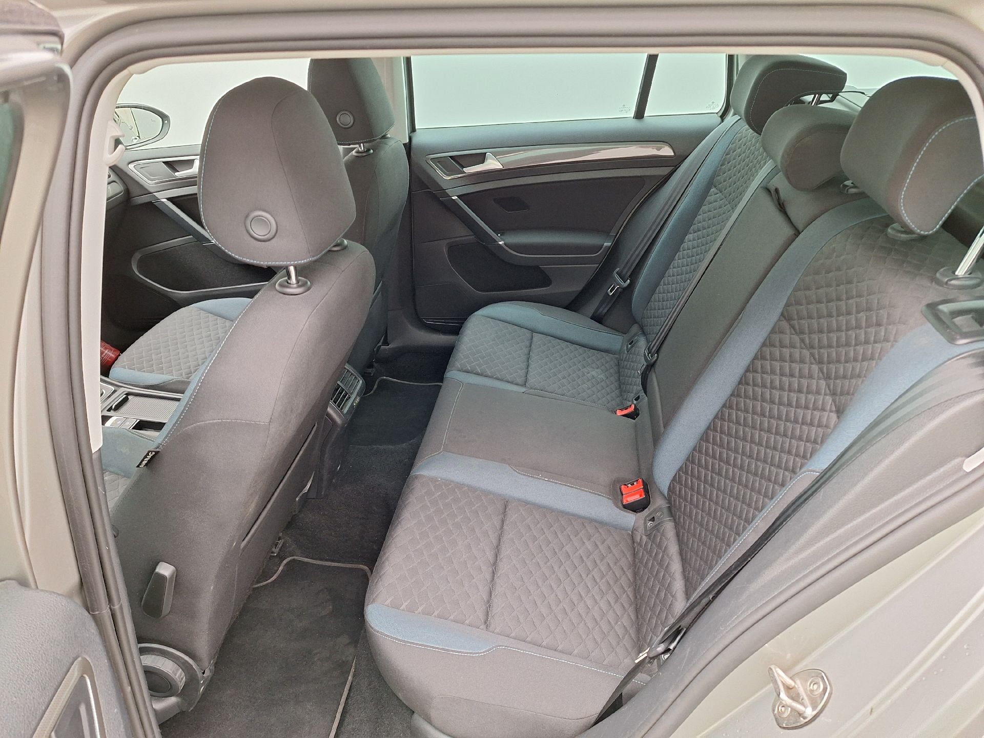 VW, Golf VII Var.FL'16, Volkswagen Golf Variant 1.6 TDi IQ.Drive 5d photo