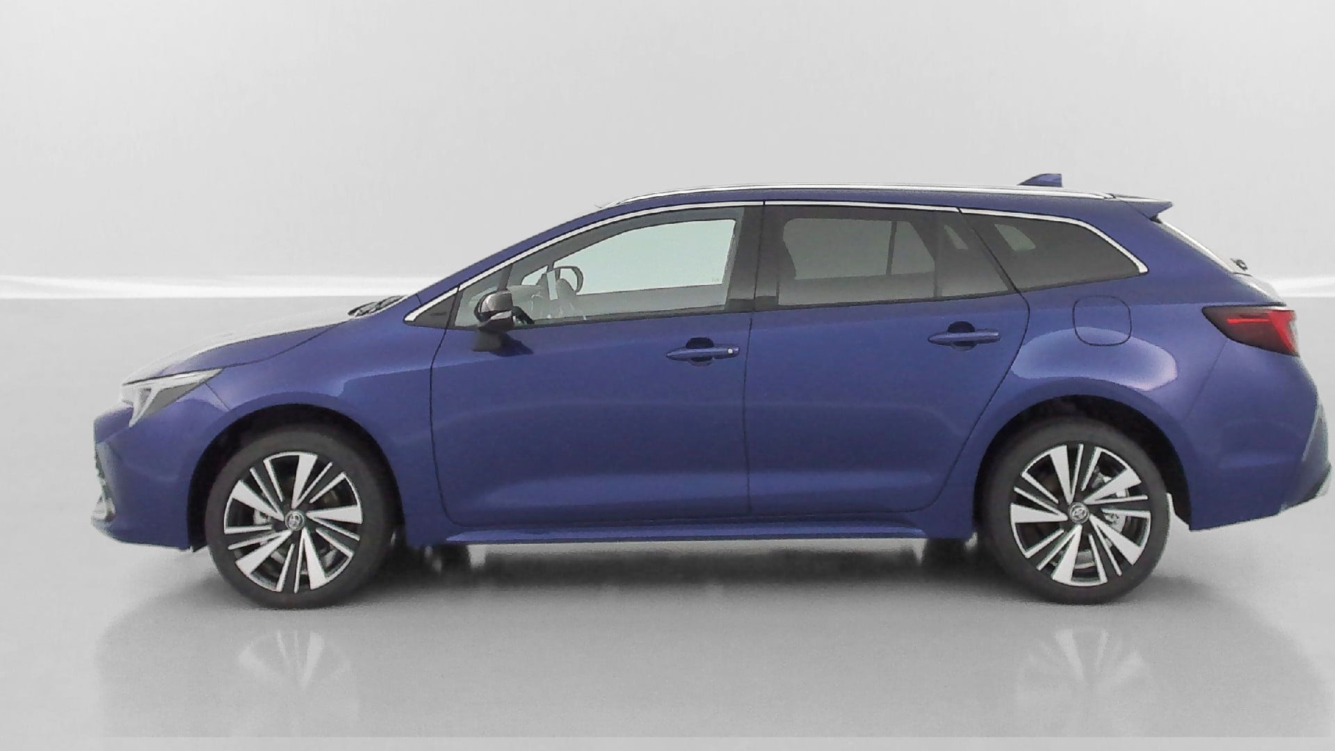 Toyota Corolla Design 1.8 Hybride 140ch photo