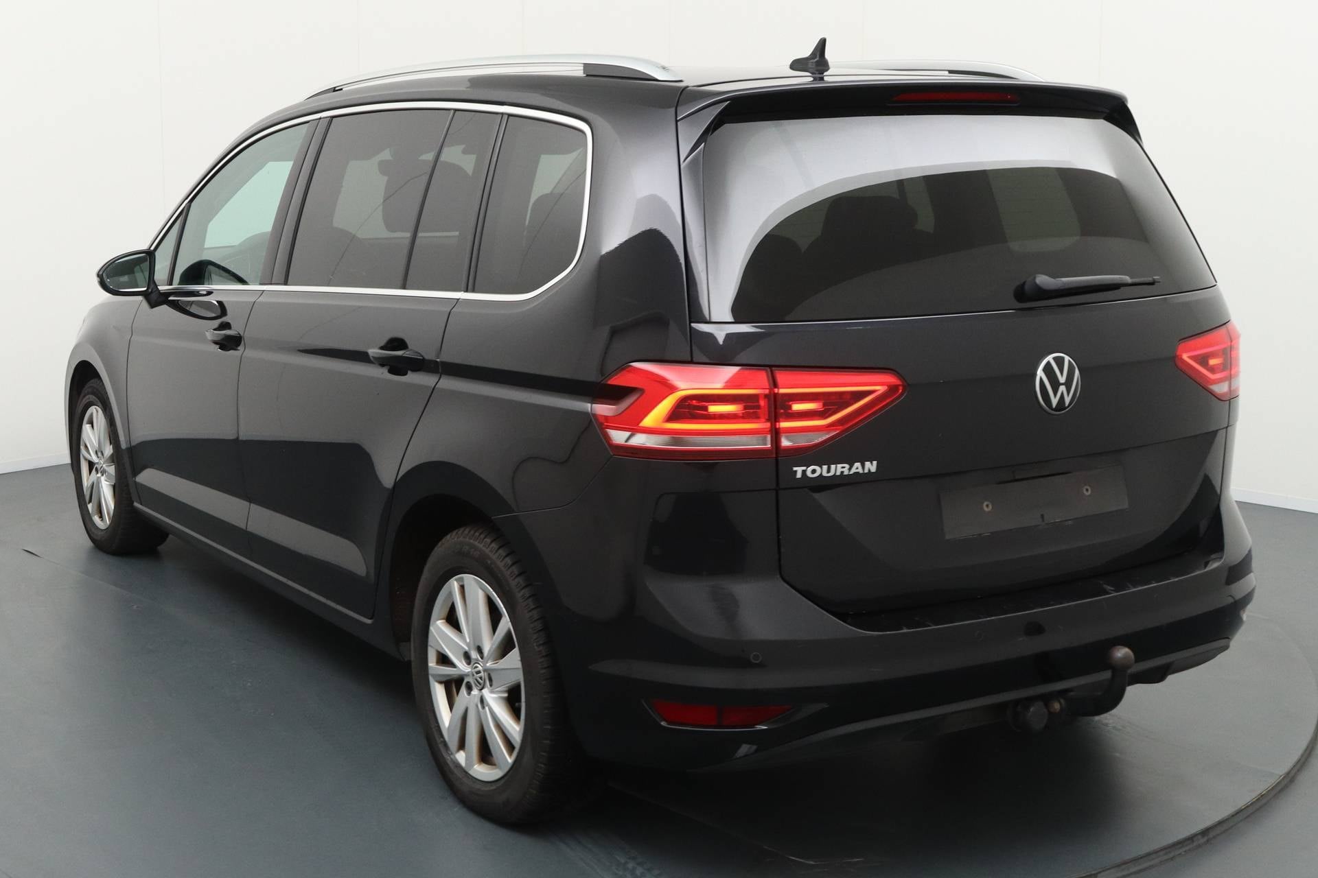 Volkswagen Touran Carat 2.0 Tdi 115 DSG7 photo