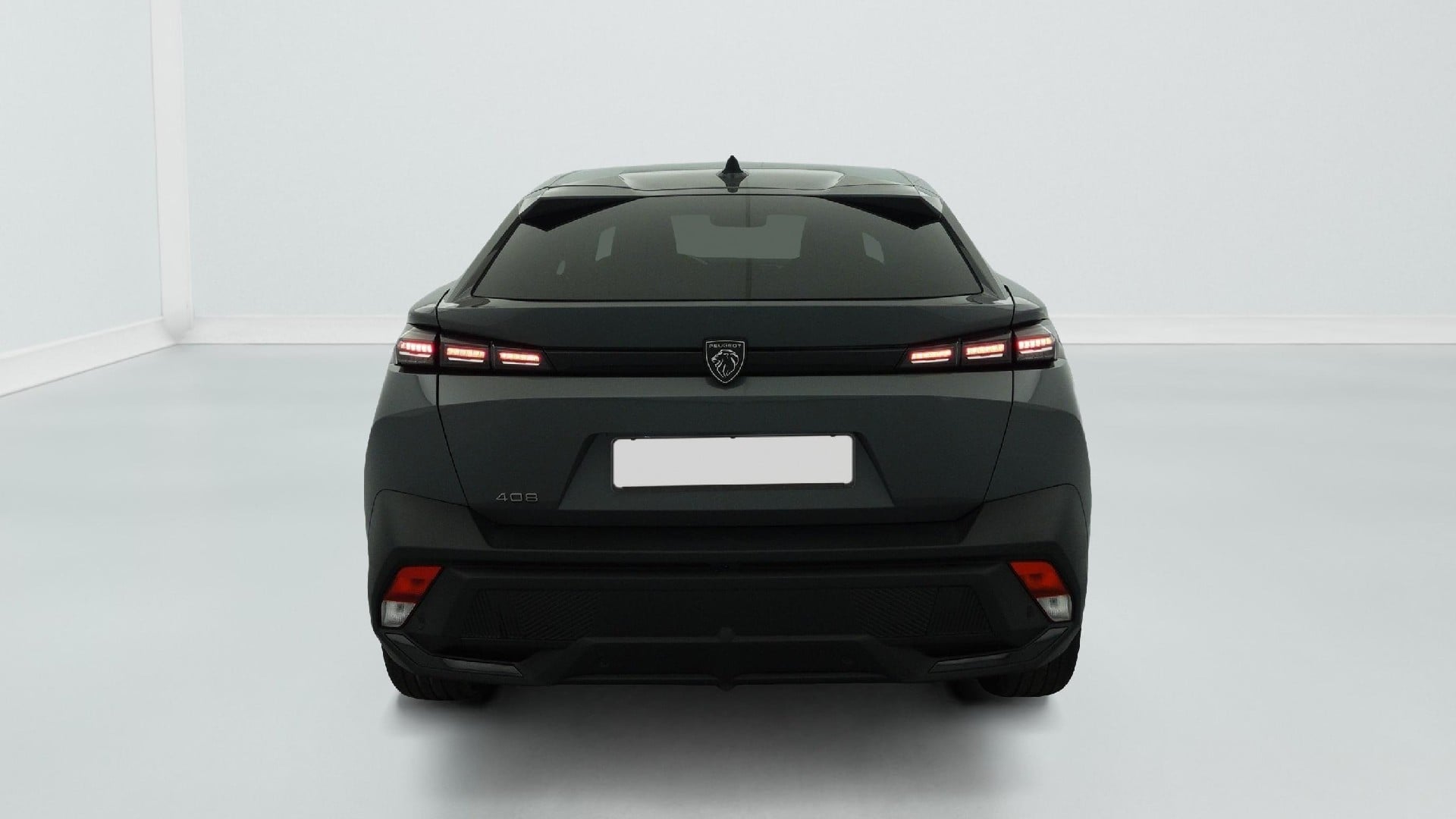 Peugeot 408 Hybrid 145 e-DCS6 Allure photo