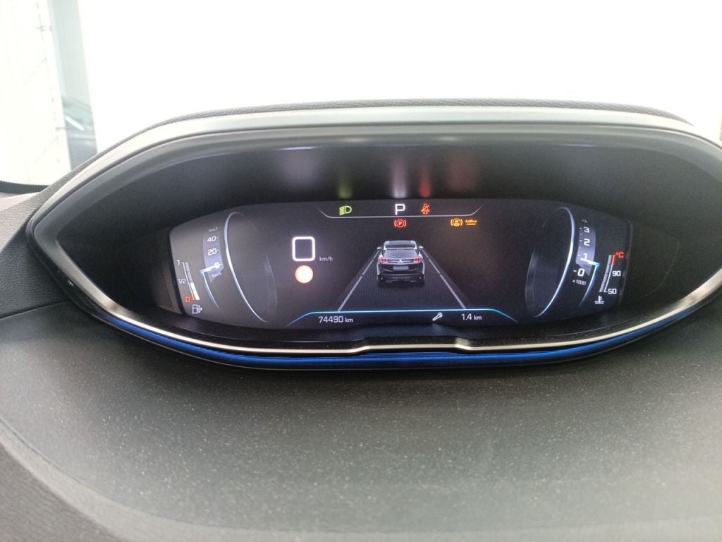 Peugeot 3008 1.5 BlueHDi 96kW S&S EAT8 Active Pack 5d photo