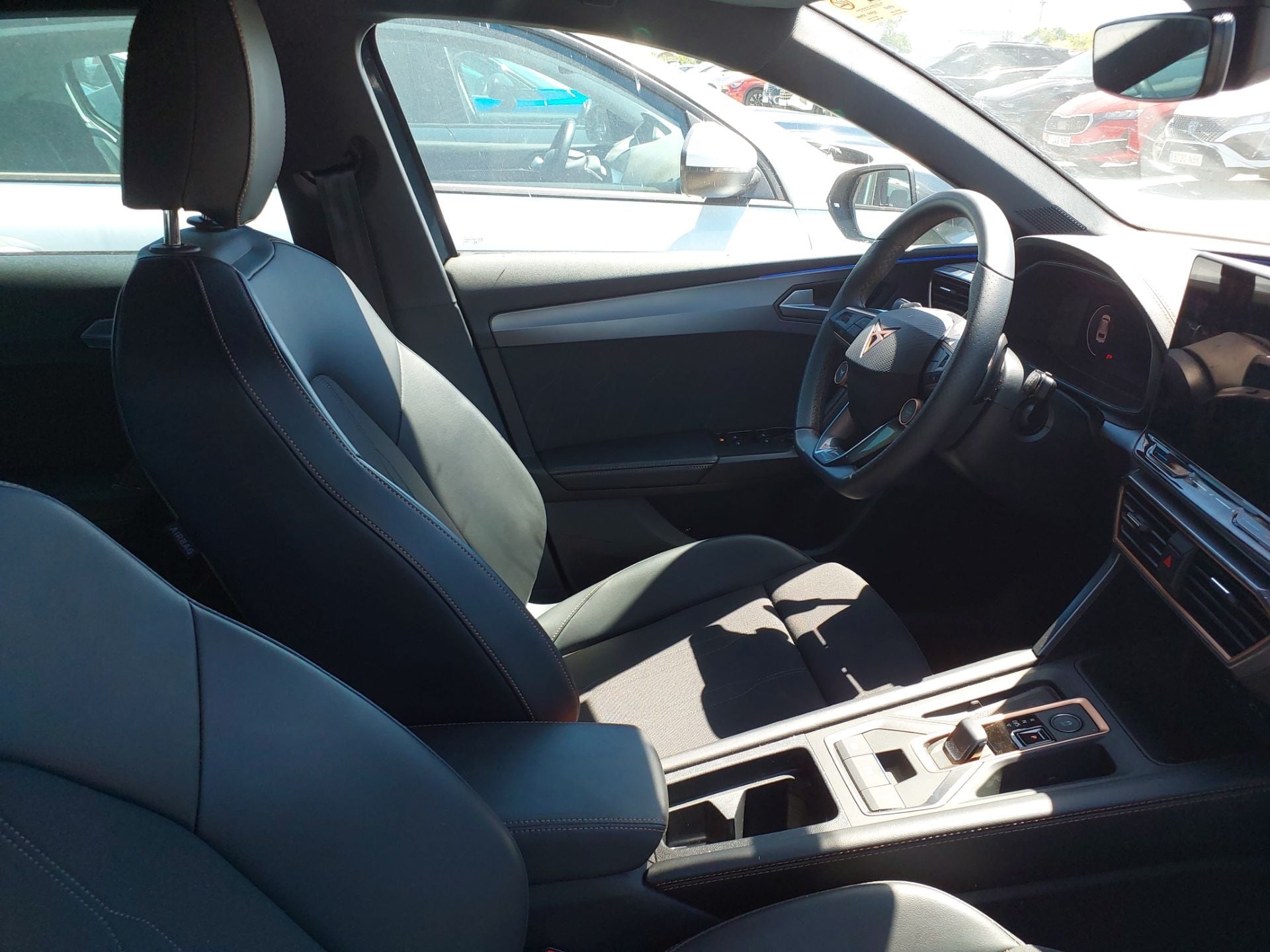 CUPRA Leon 1.5 PHEV DSG 205cv automatico SportsTourer(Winterpack) photo