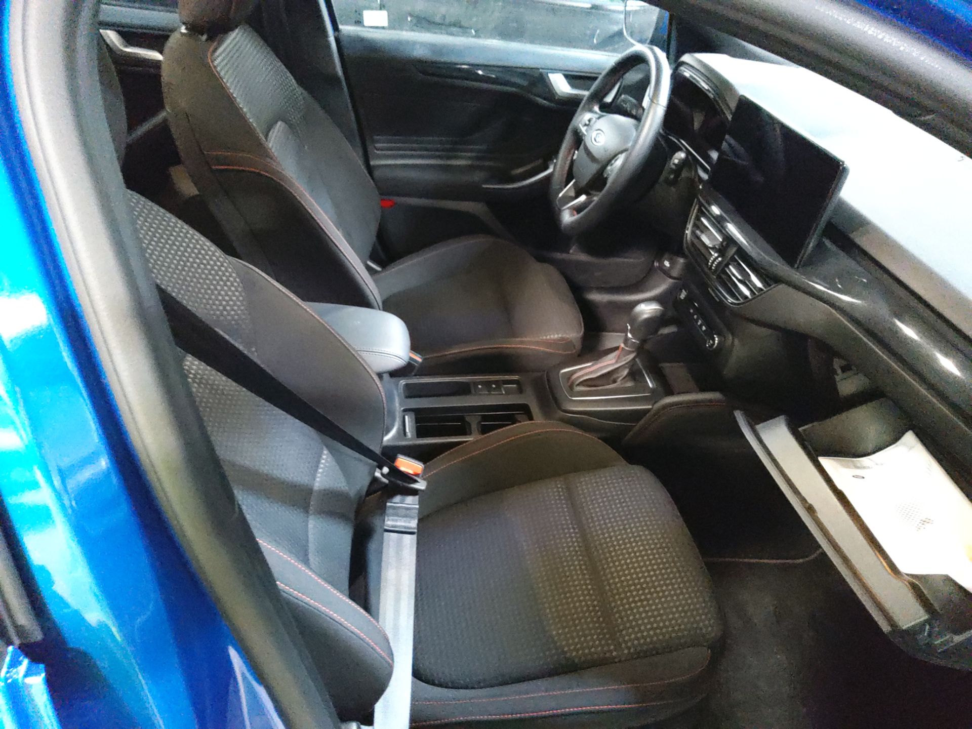 FORD Focus Berlina 1.0 Ecoboost 114KW 155CV S6.2 AutomÃ¡tico ST-LINE X(Winterpack) photo