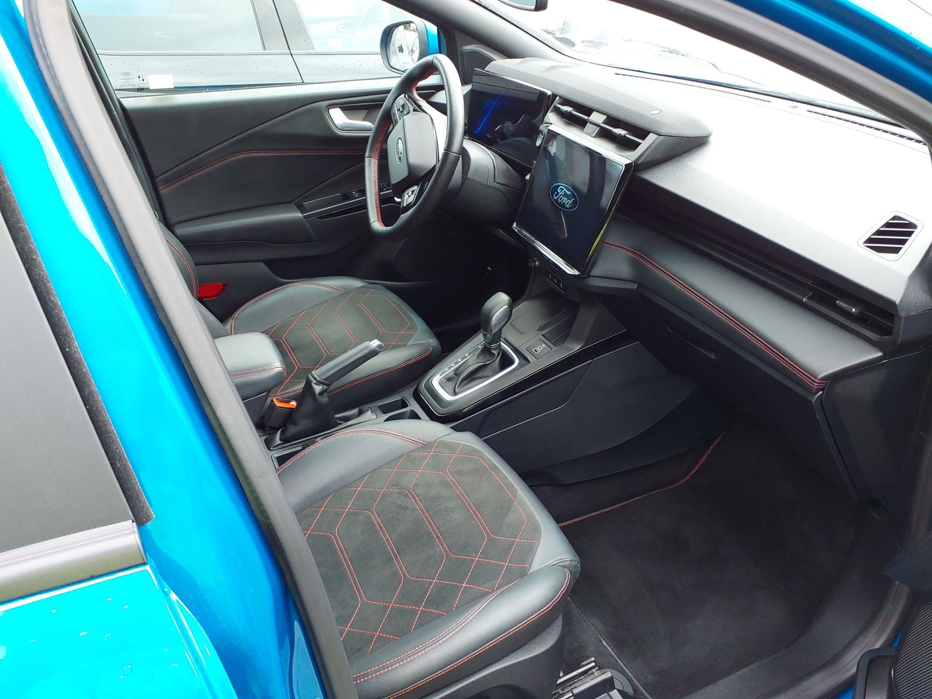 FORD Puma 1.0 155cv S6.2 AutomÃ¡tico ST-LINE X EcoBoost(Pano-Roof + Winterpack) photo