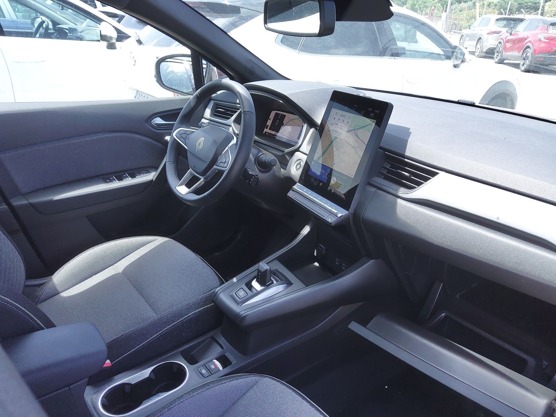 RENAULT Captur TCe 103 kw (140cv) EDC mild hybrid Techno(Winterpack) photo