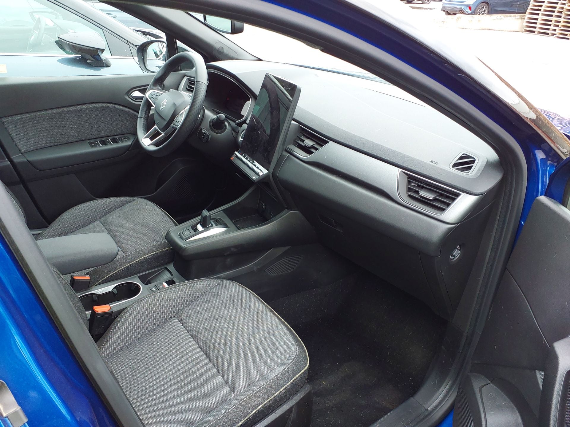 RENAULT Captur TCe 103 kw (140cv) EDC mild hybrid Techno(Winterpack) photo