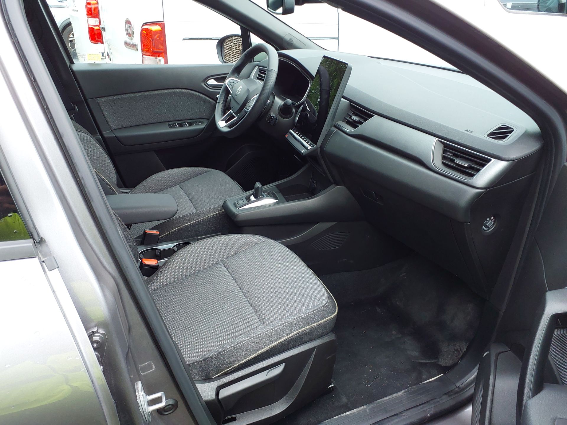 RENAULT Captur TCe 103 kw (140cv) EDC mild hybrid Techno(Winterpack) photo