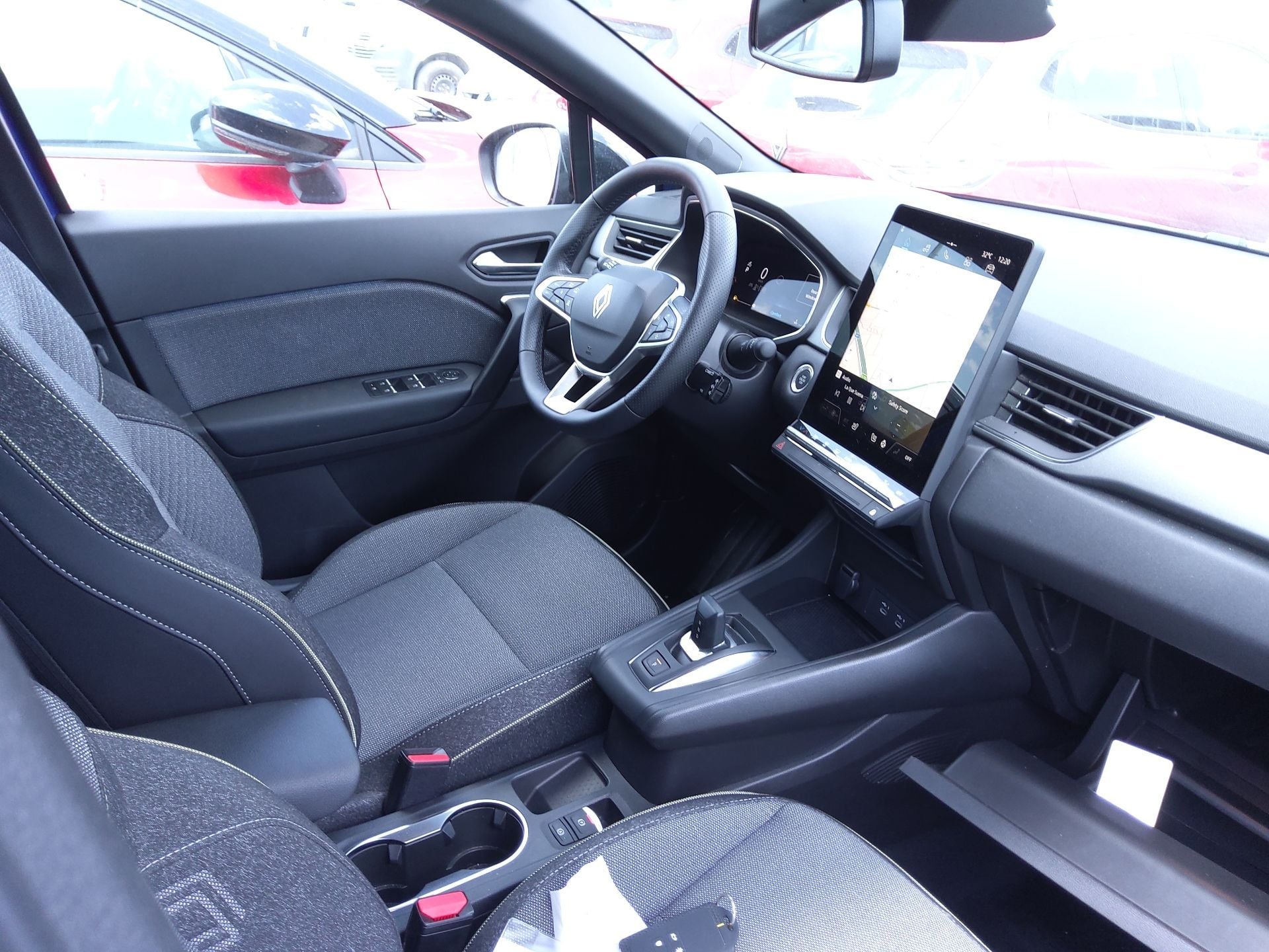RENAULT Captur TCe 103 kw (140cv) EDC mild hybrid Techno(Winterpack) photo