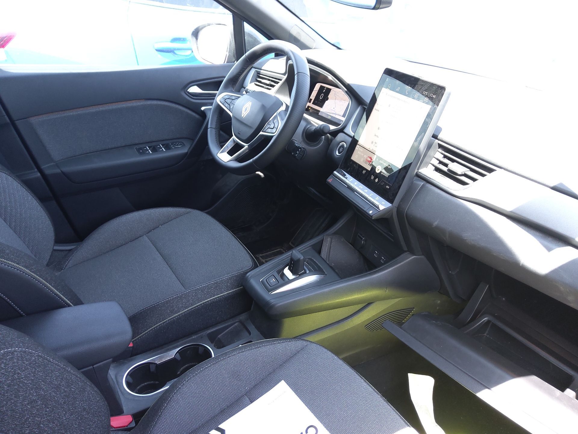 RENAULT Captur TCe 103 kw (140cv) EDC mild hybrid Techno(Winterpack) photo