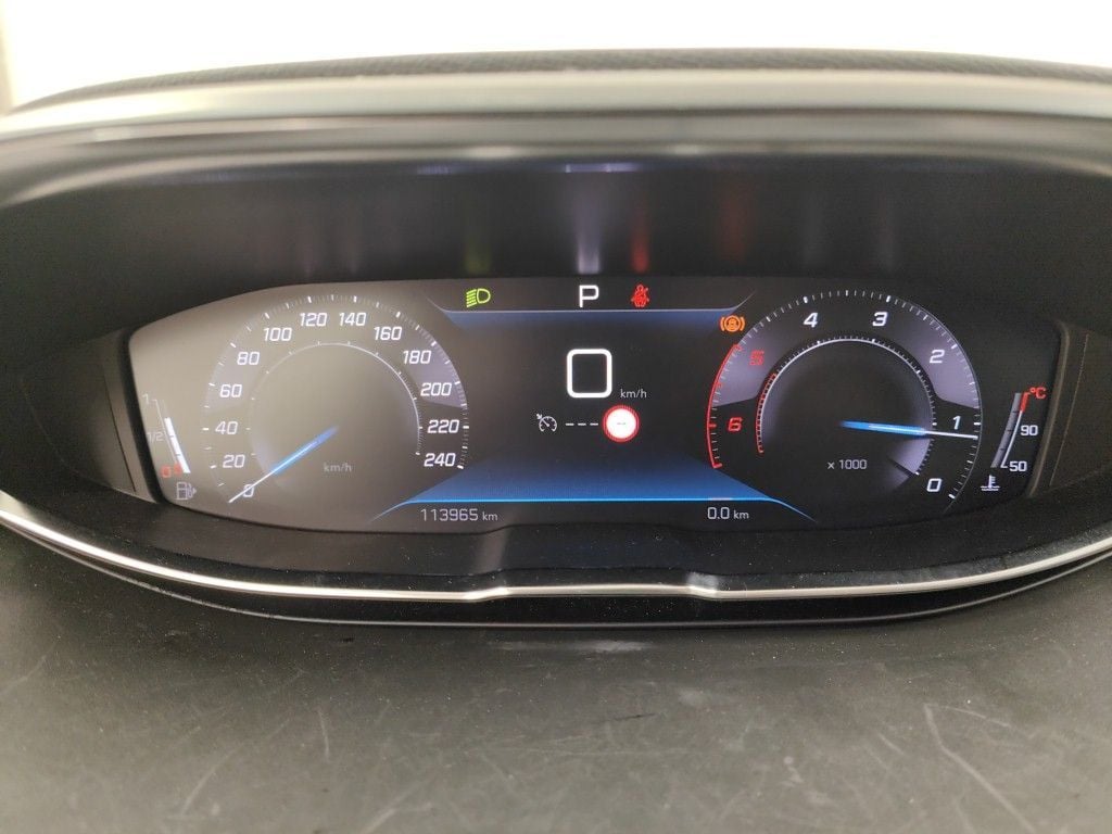 Peugeot 3008 1.5 BlueHDi 96kW S&S EAT8 Active Pack 5d photo