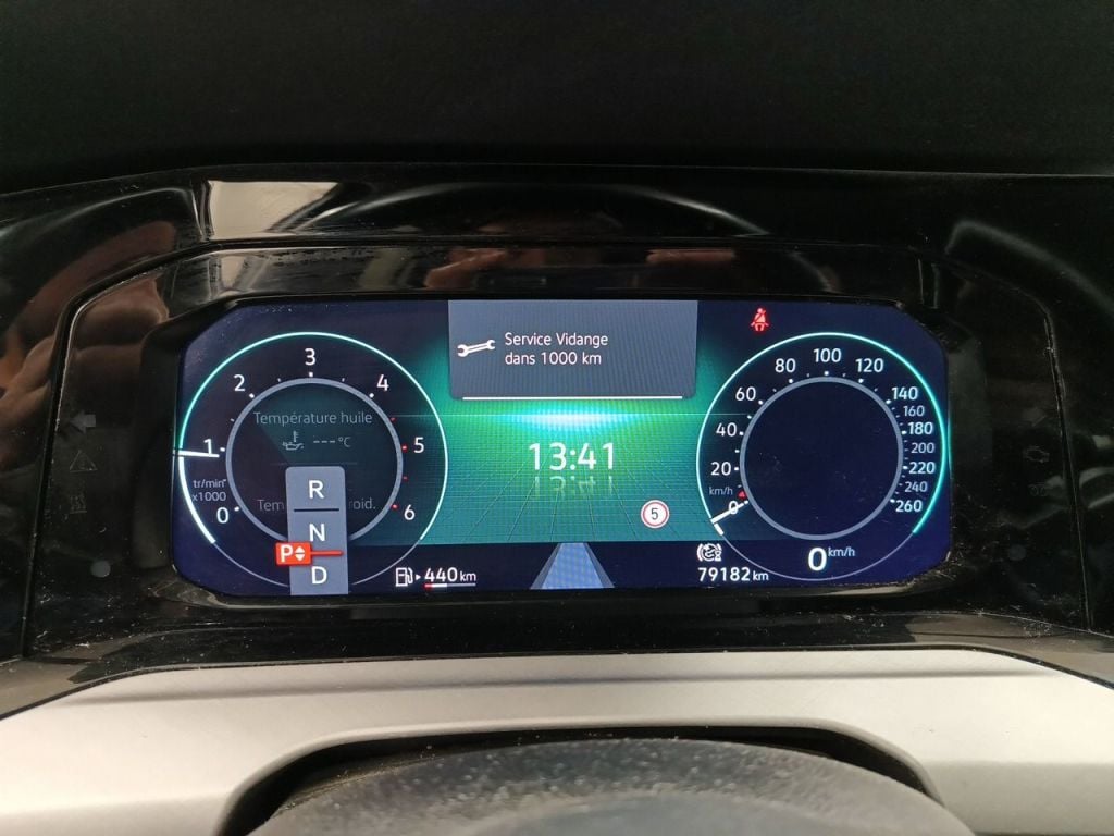 Volkswagen Golf Variant VIII 2.0 TDI 110kW Life DSG 5d photo