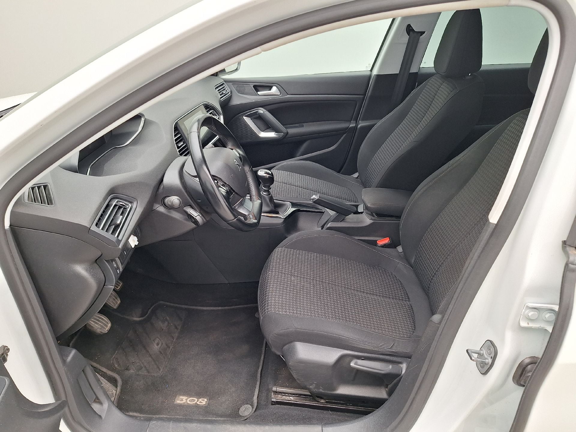 Peugeot, 308 SW FL'17, Peugeot 308 SW 1.5 BlueHDi 100 DPF S&S Active 5d photo
